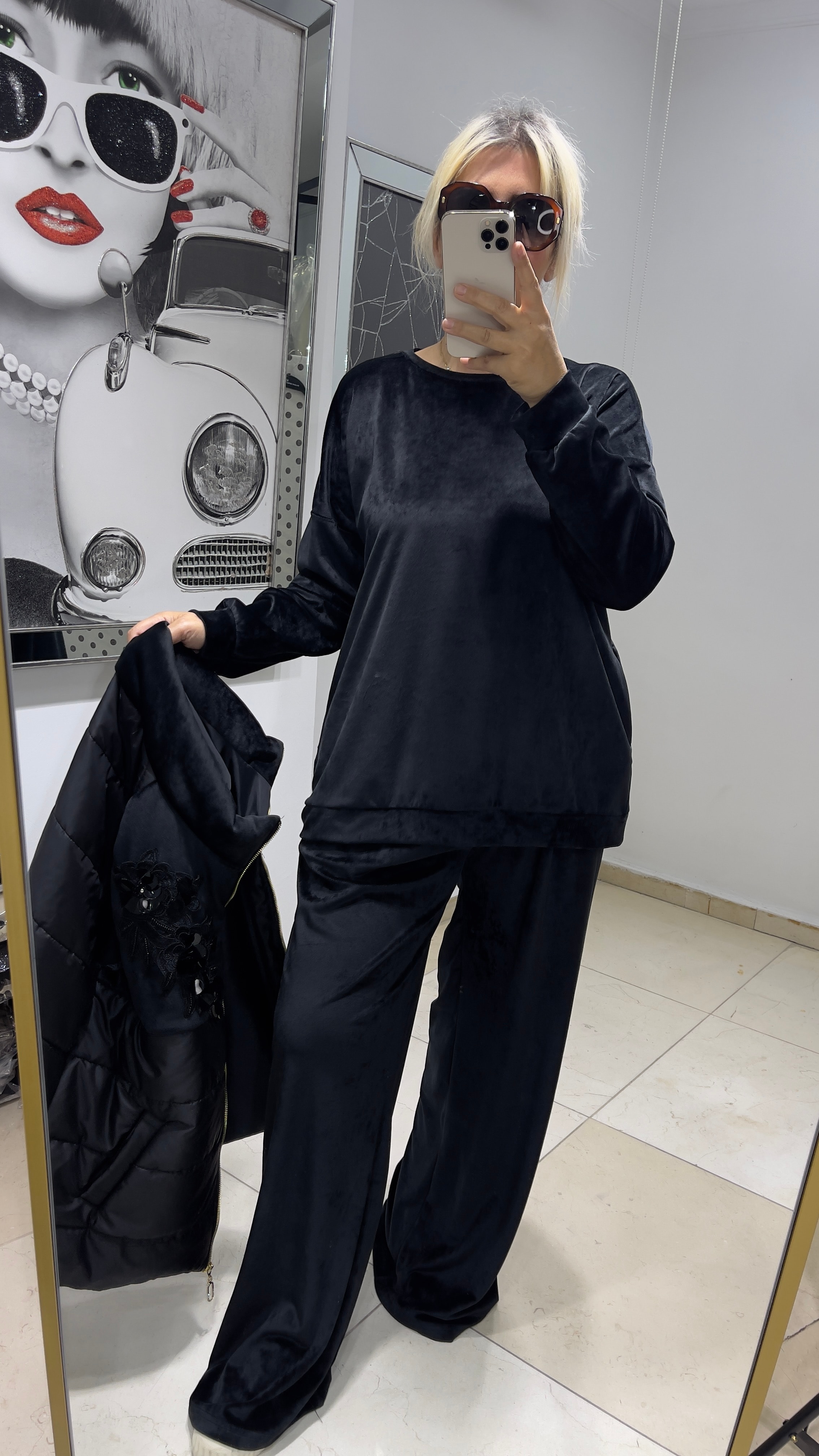 İşlemeli Yelekli Kadife  Takım