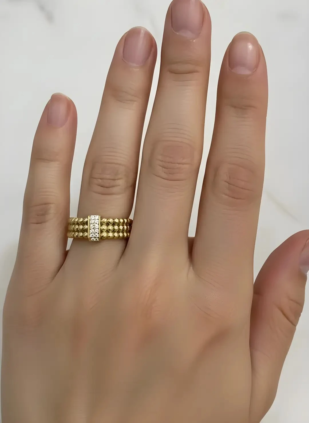 14 Ayar Taşlı Dorika Altın Yüzük – 2.80 Gram | Şık ve Günlük