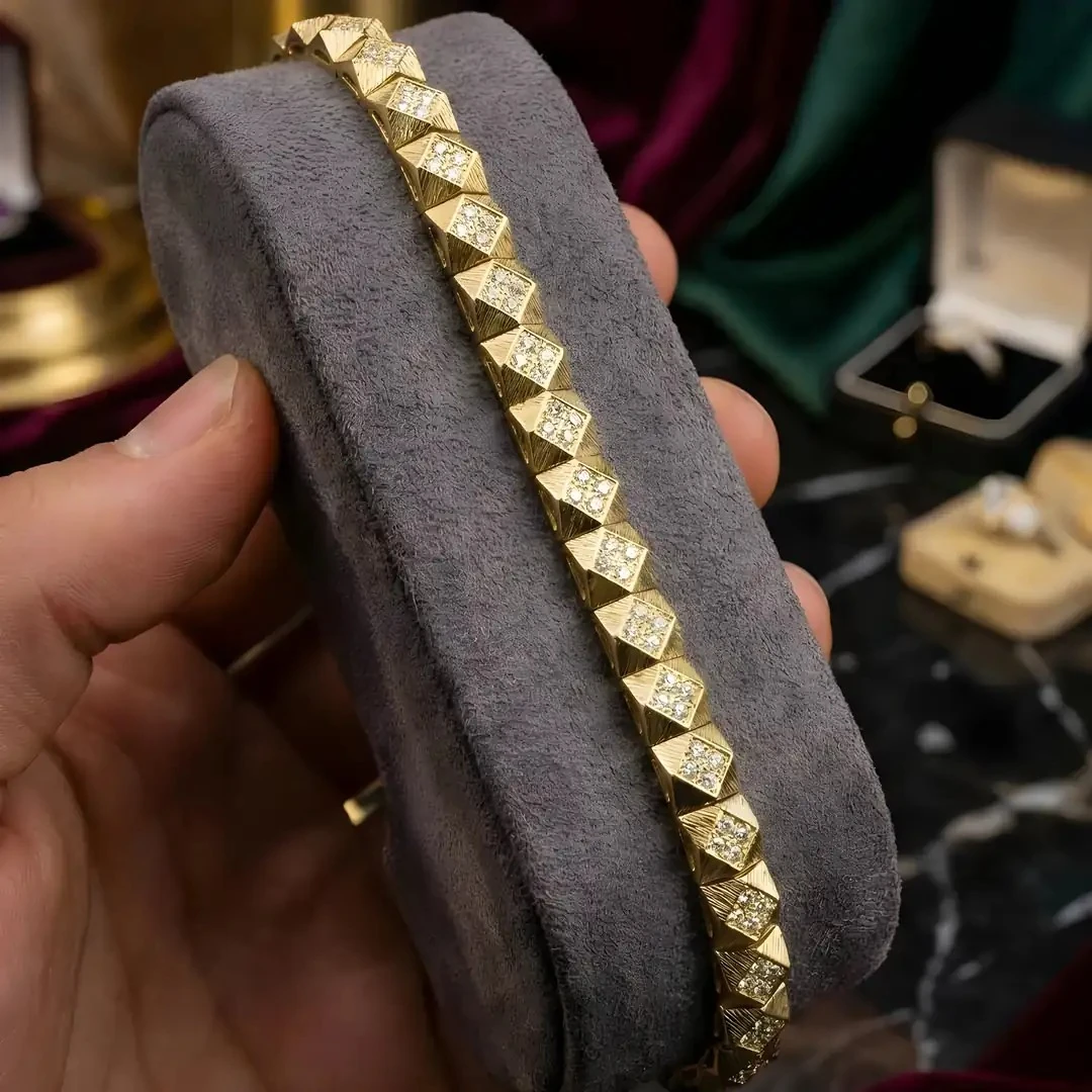 14 Ayar Altın Taşlı Piramid Bileklik – 10.92 Gram Özel İşçilik 