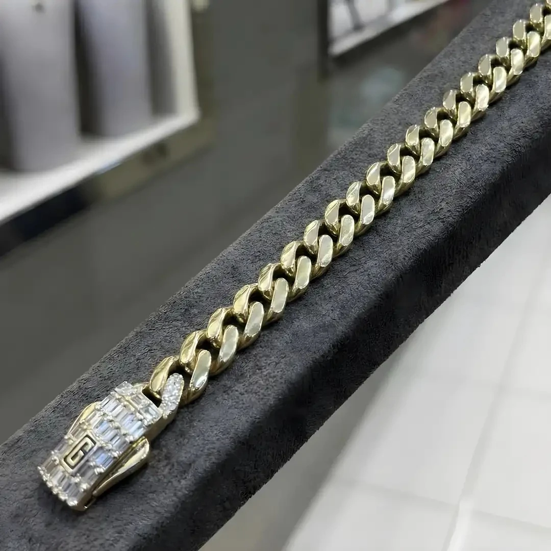 14 Ayar Altın Baget Taşlı Gurmet Bileklik – 9.03 gr 