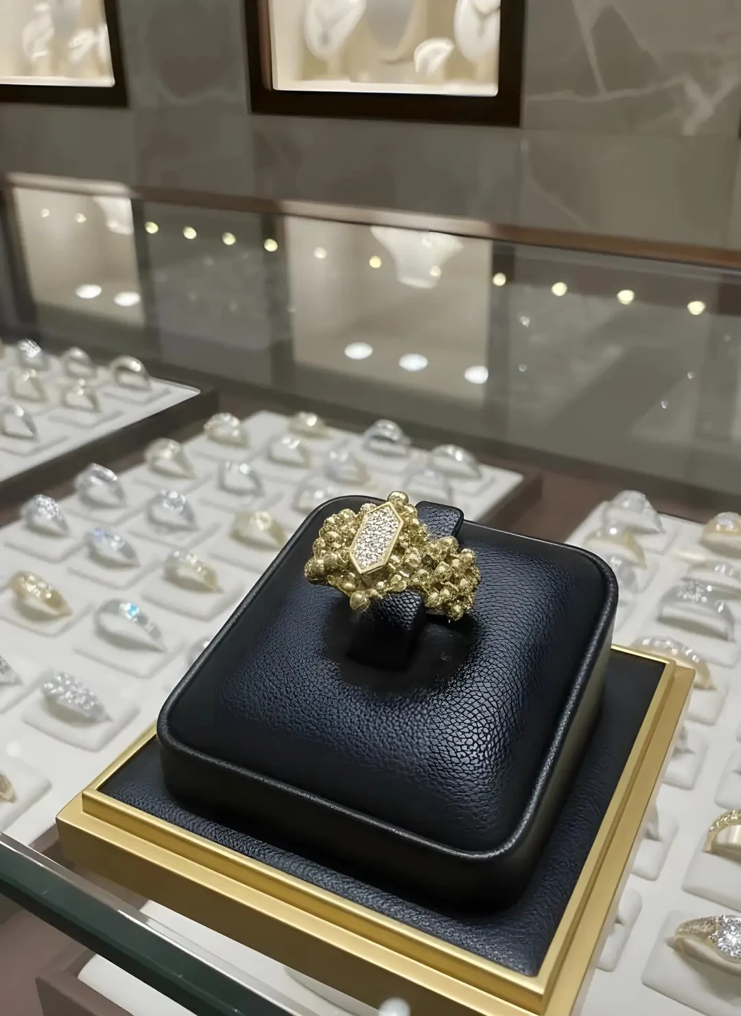 14 Ayar Altın Dorika Model Taşlı Yüzük – 3.50 Gram