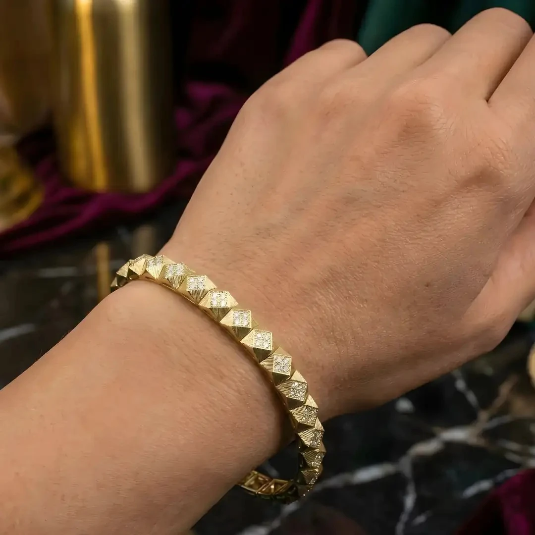 14 Ayar Altın Taşlı Piramid Bileklik – 10.92 Gram Özel İşçilik 