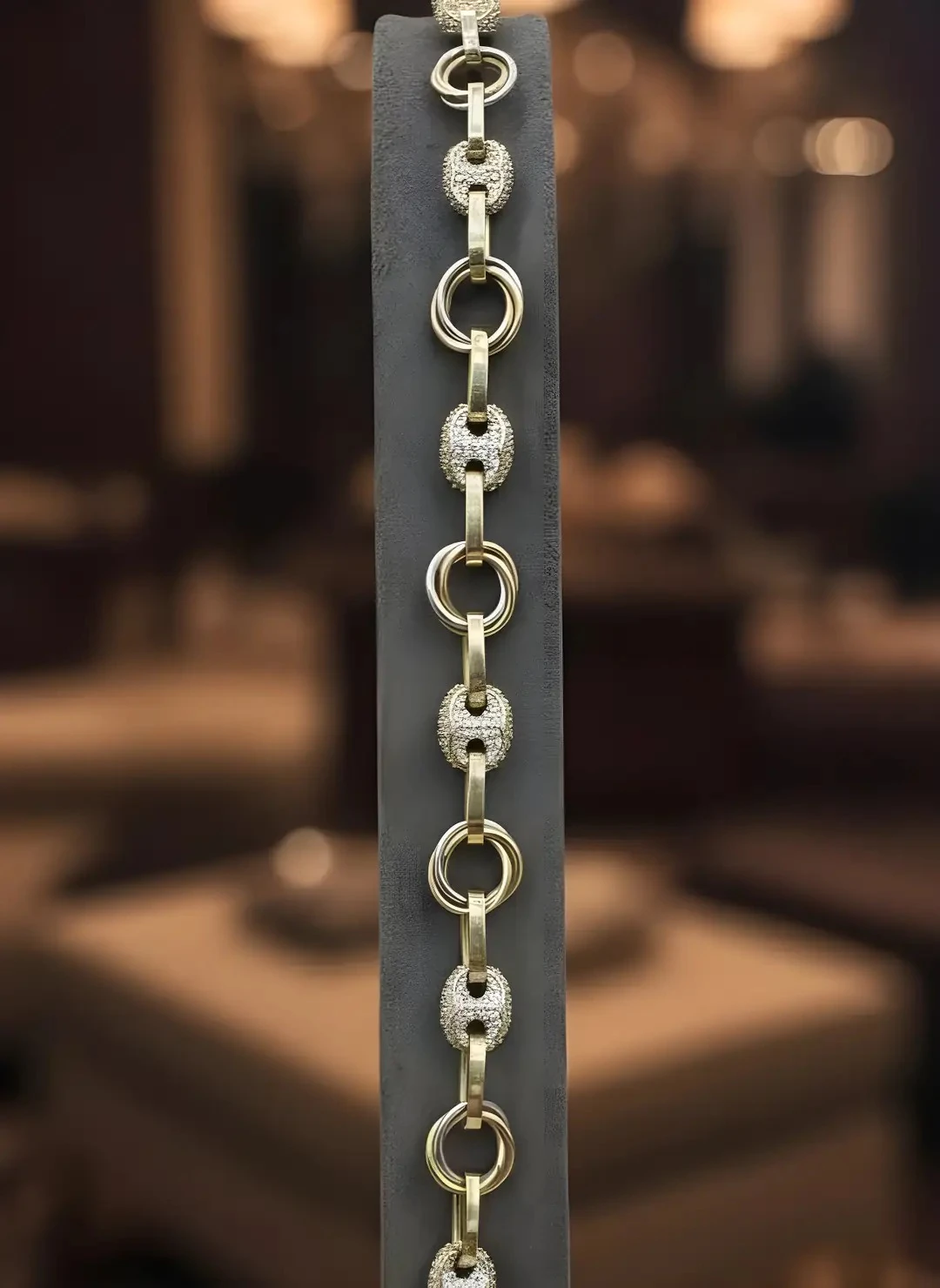 14 Ayar Altın 3 Renkli Taşlı Bileklik – 12.23 gr 