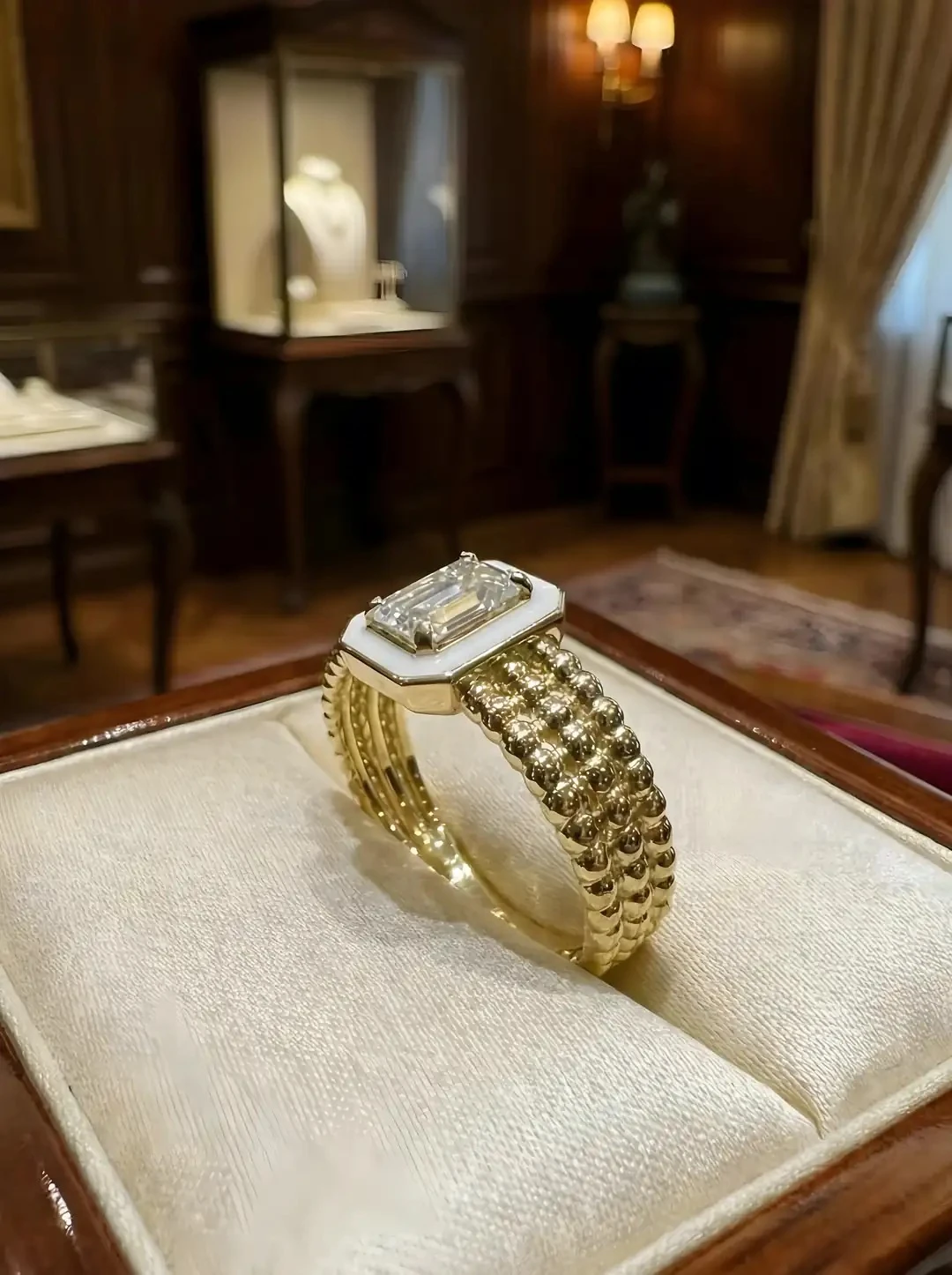 14 Ayar Beyaz Mineli Altın Baget Yüzük | 3.19 Gr