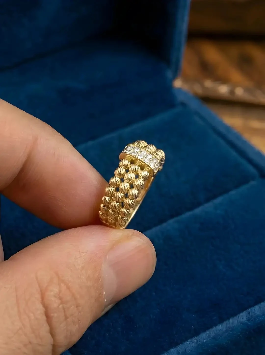 14 Ayar Taşlı Dorika Altın Yüzük – 2.80 Gram | Şık ve Günlük