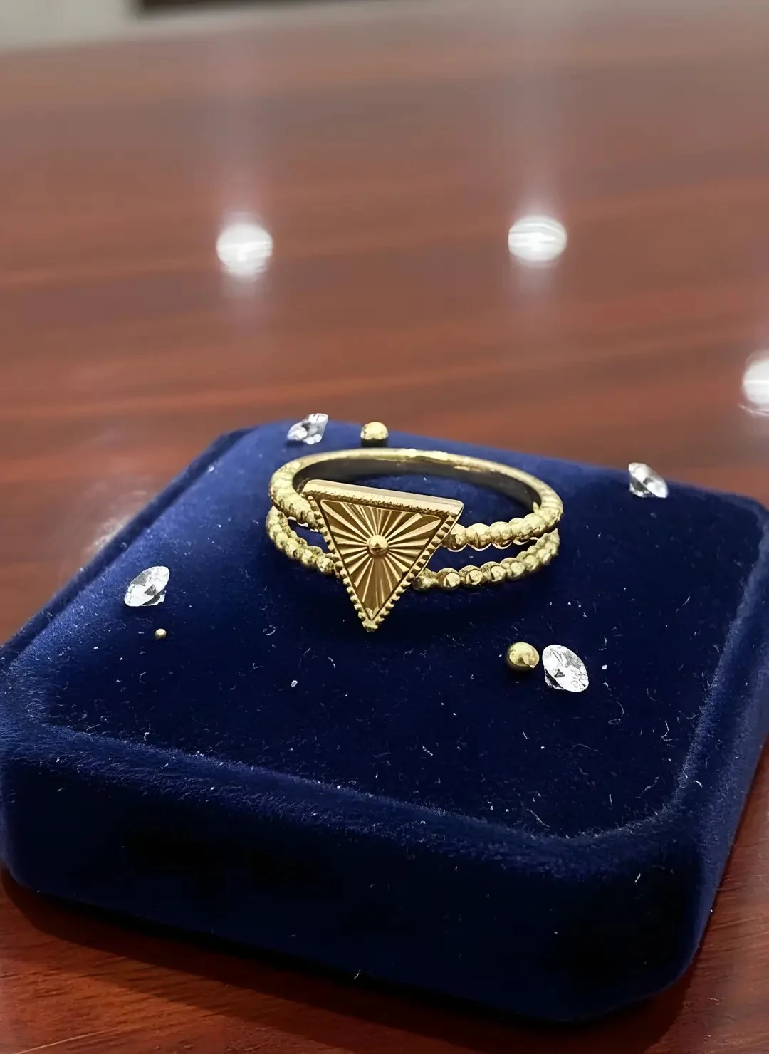 14 Ayar Üçgen Dorika Altın Yüzük | 2.79 Gr Şık Kadın Yüzük Modeli