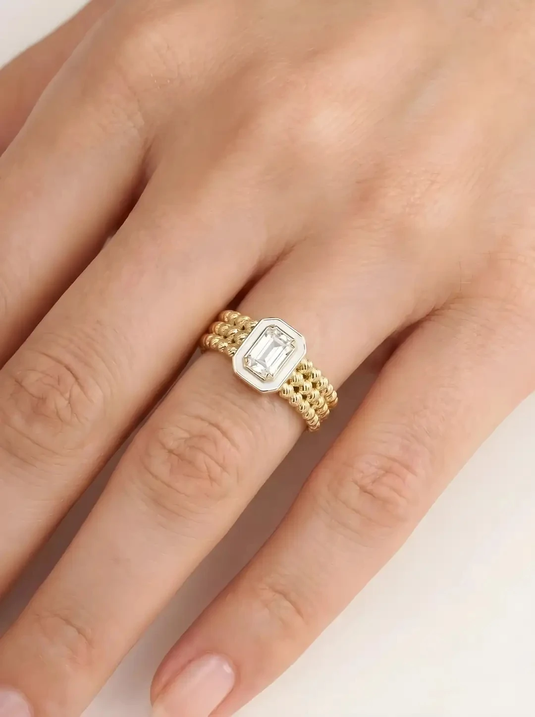 14 Ayar Beyaz Mineli Altın Baget Yüzük | 3.19 Gr