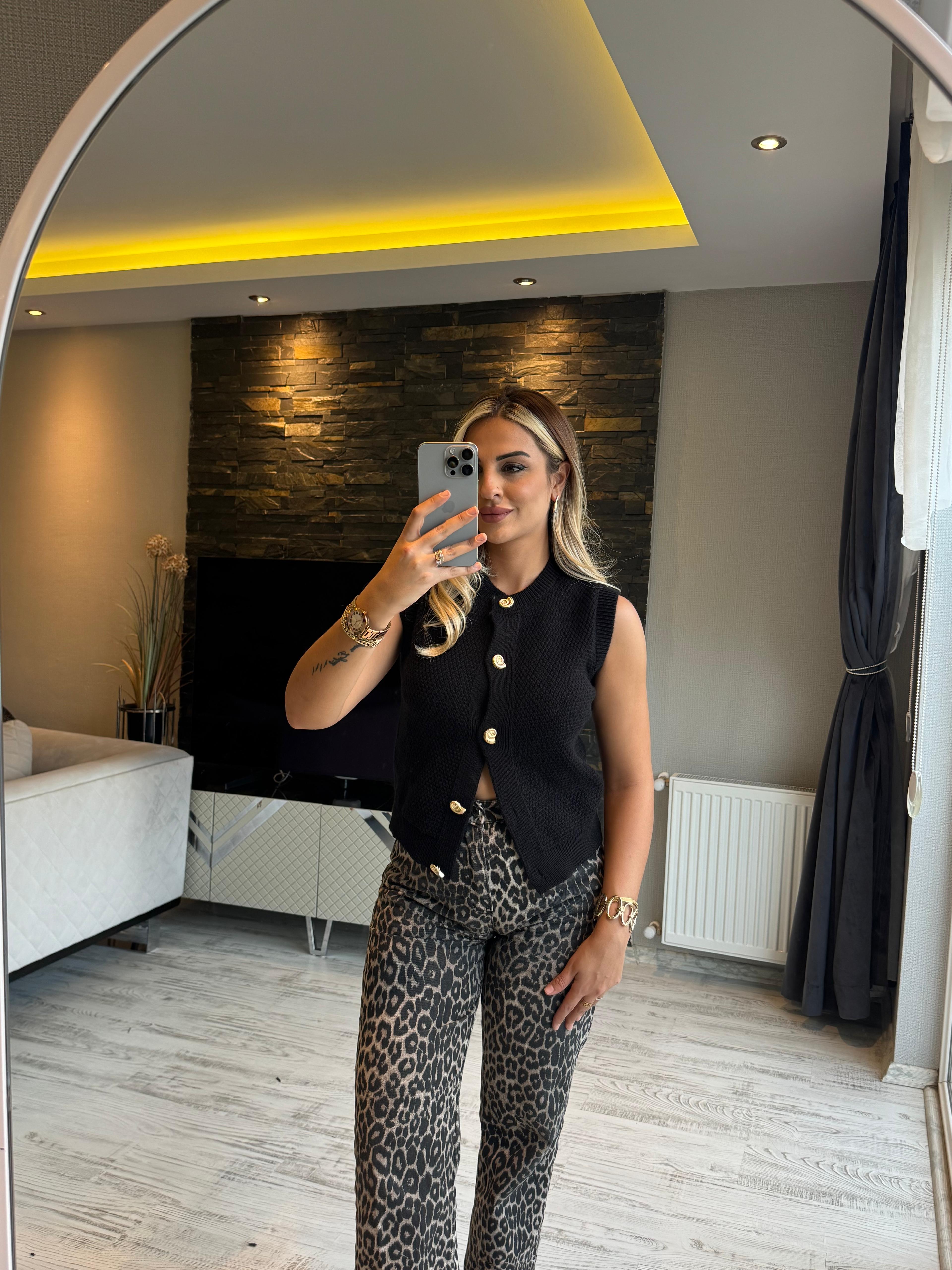 Salyangoz Düğme Sİyah Yelek 