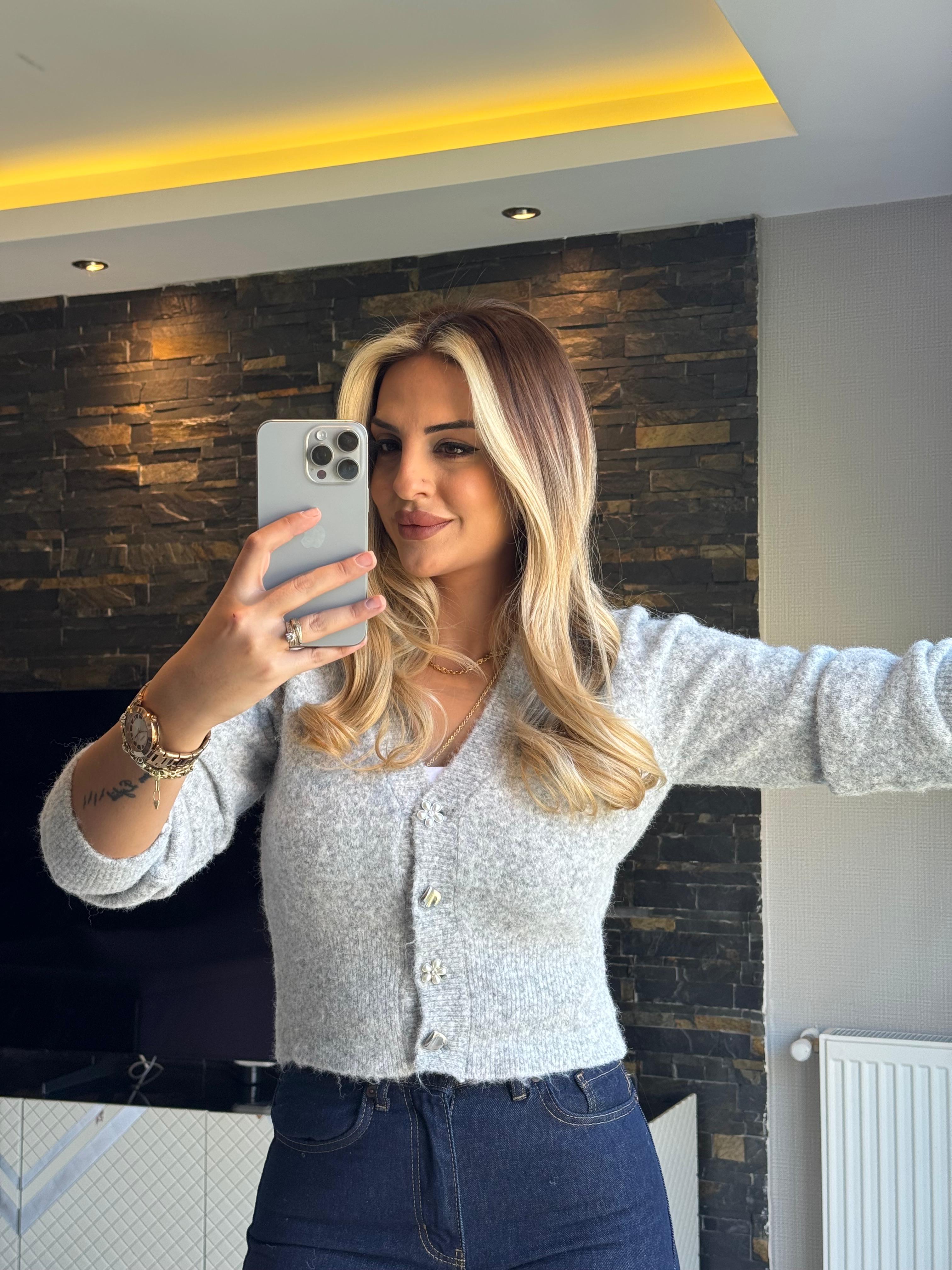 Peluş Doku İncili Kısa Hırka