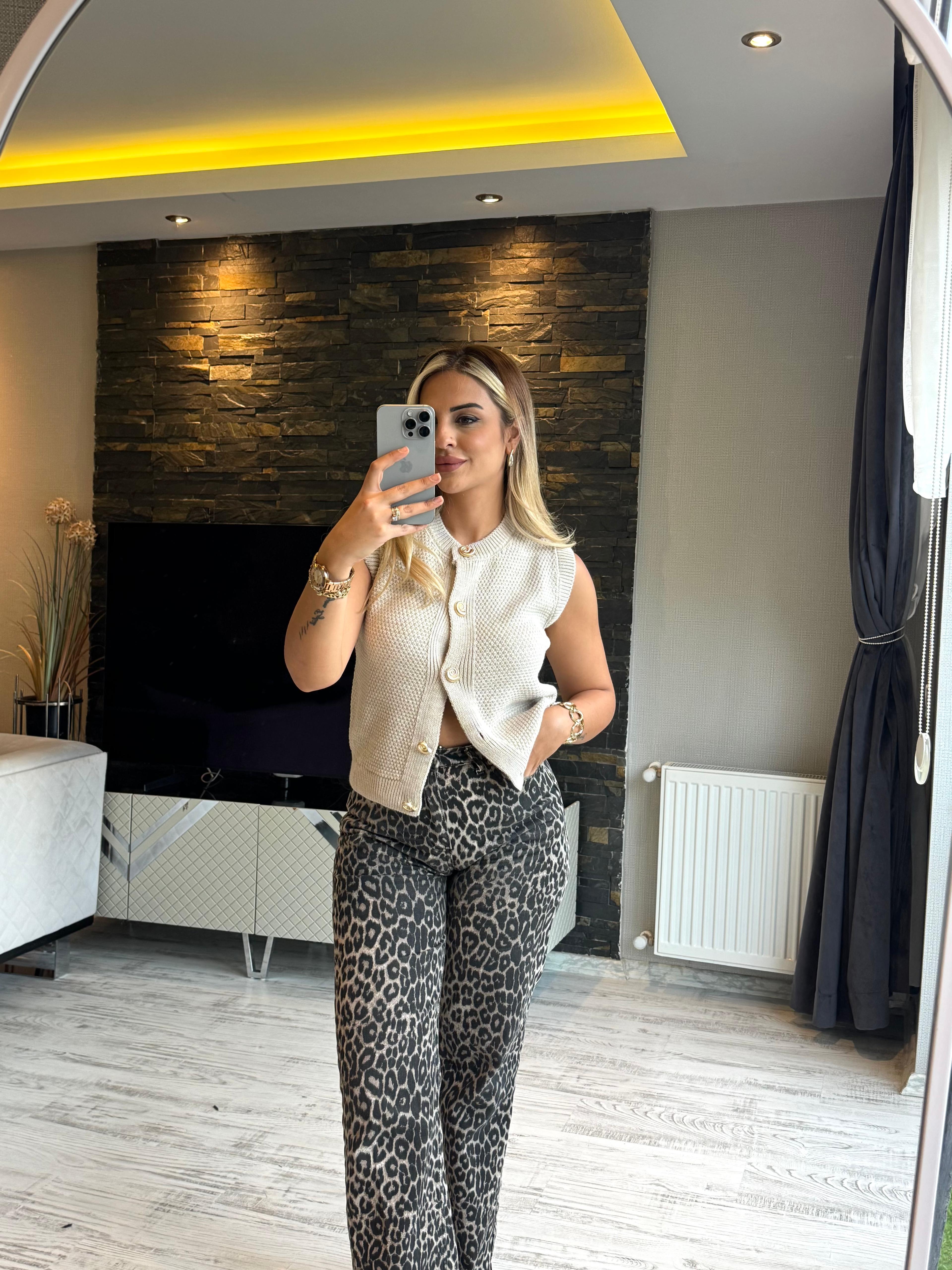 Salyangoz Düğme Yelek