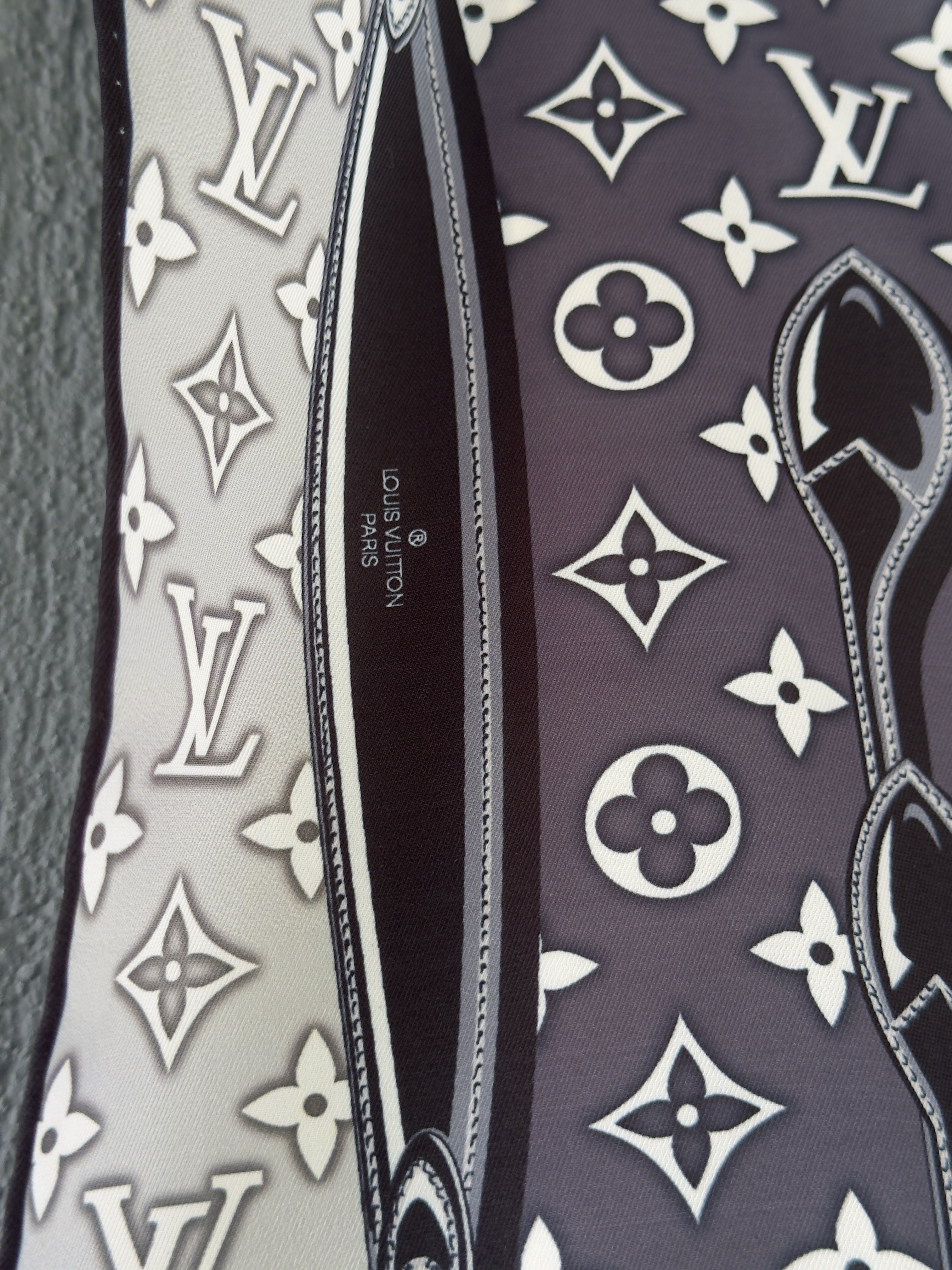 Monogram Belt & Chain Noir İpek Şal
