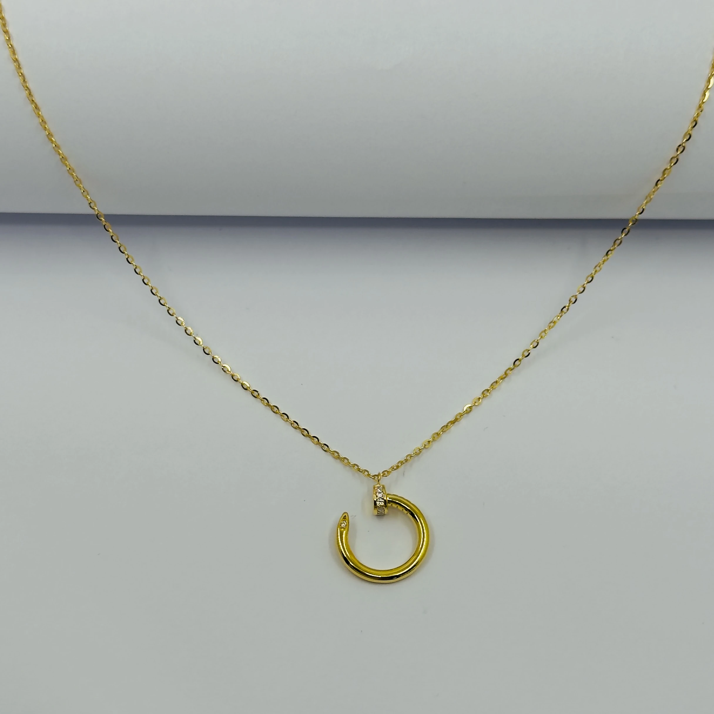 Casual. Gold Ucu Taşlı Juste Clou Kolye