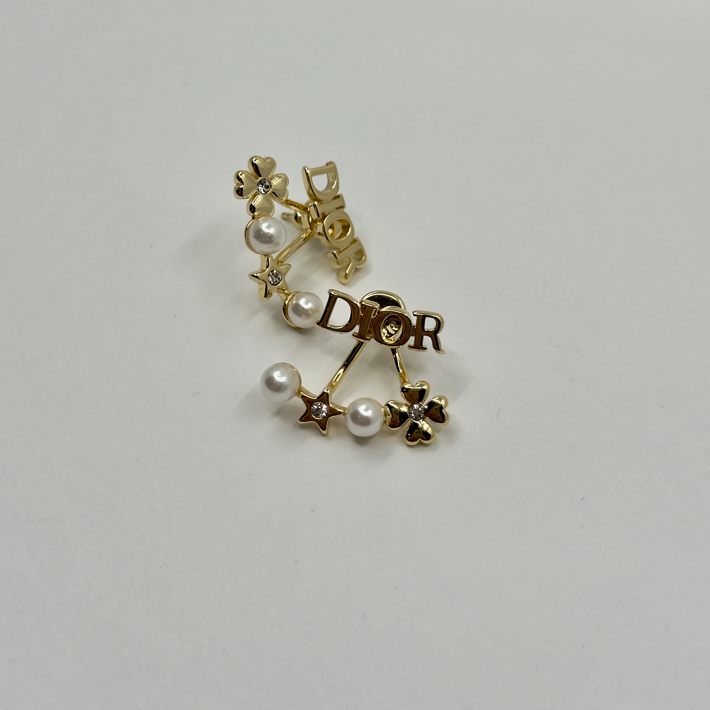 D*or. Gold Yıldız Yonca Küpe