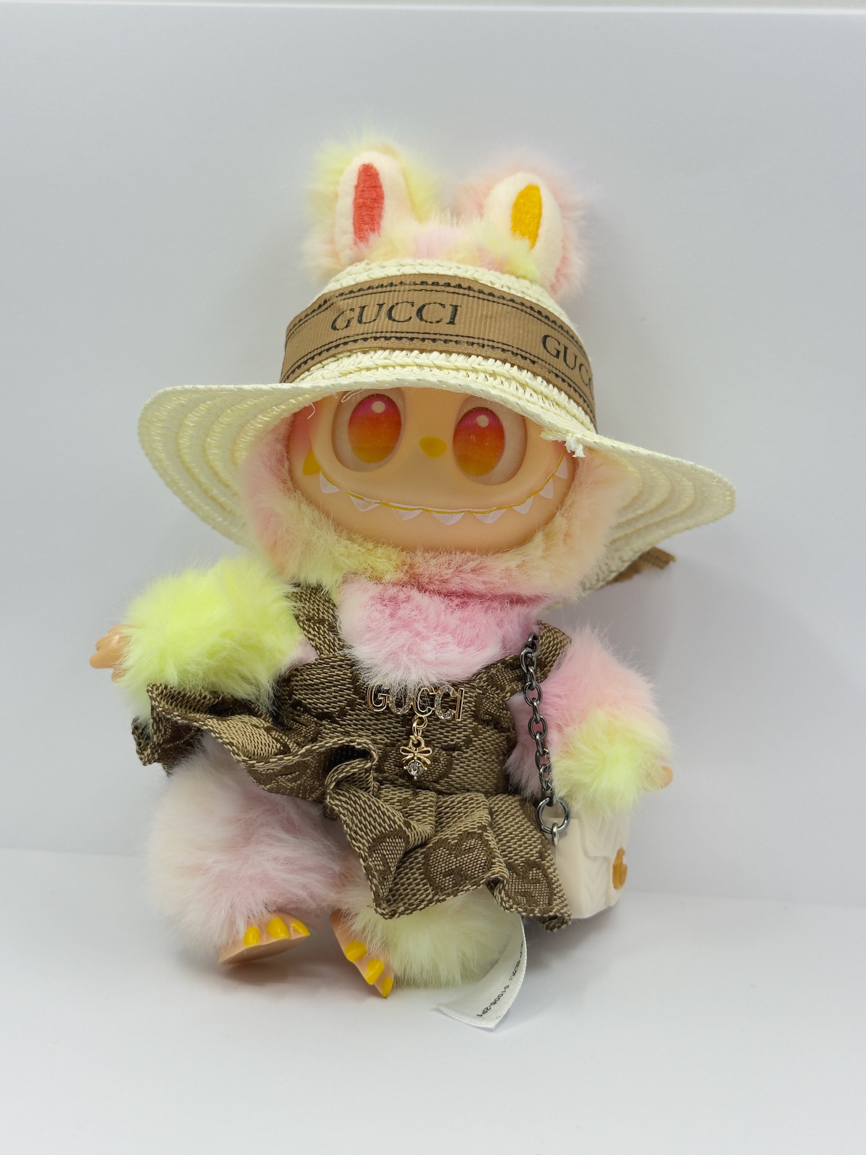 Gcci Elbiseli Labubu