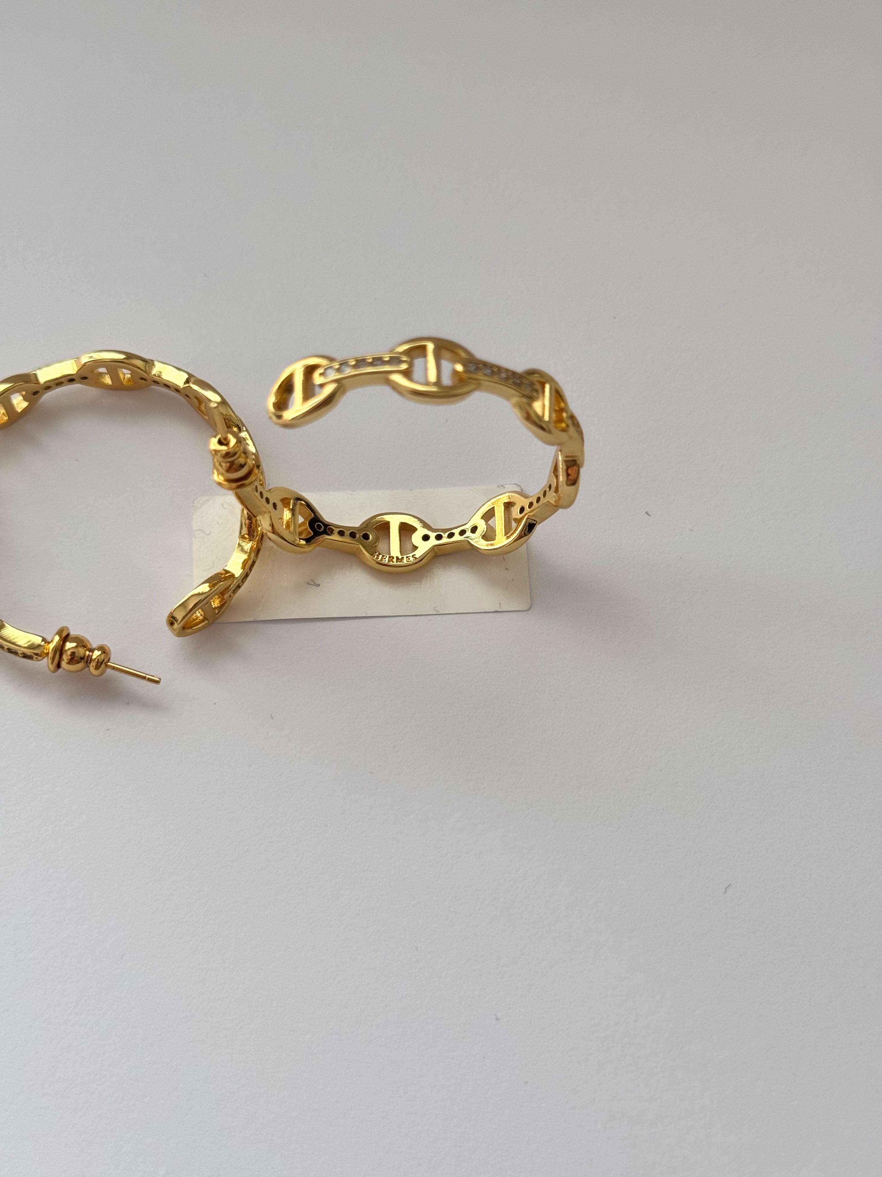 Hrms. Taşlı Gold Halka Küpe