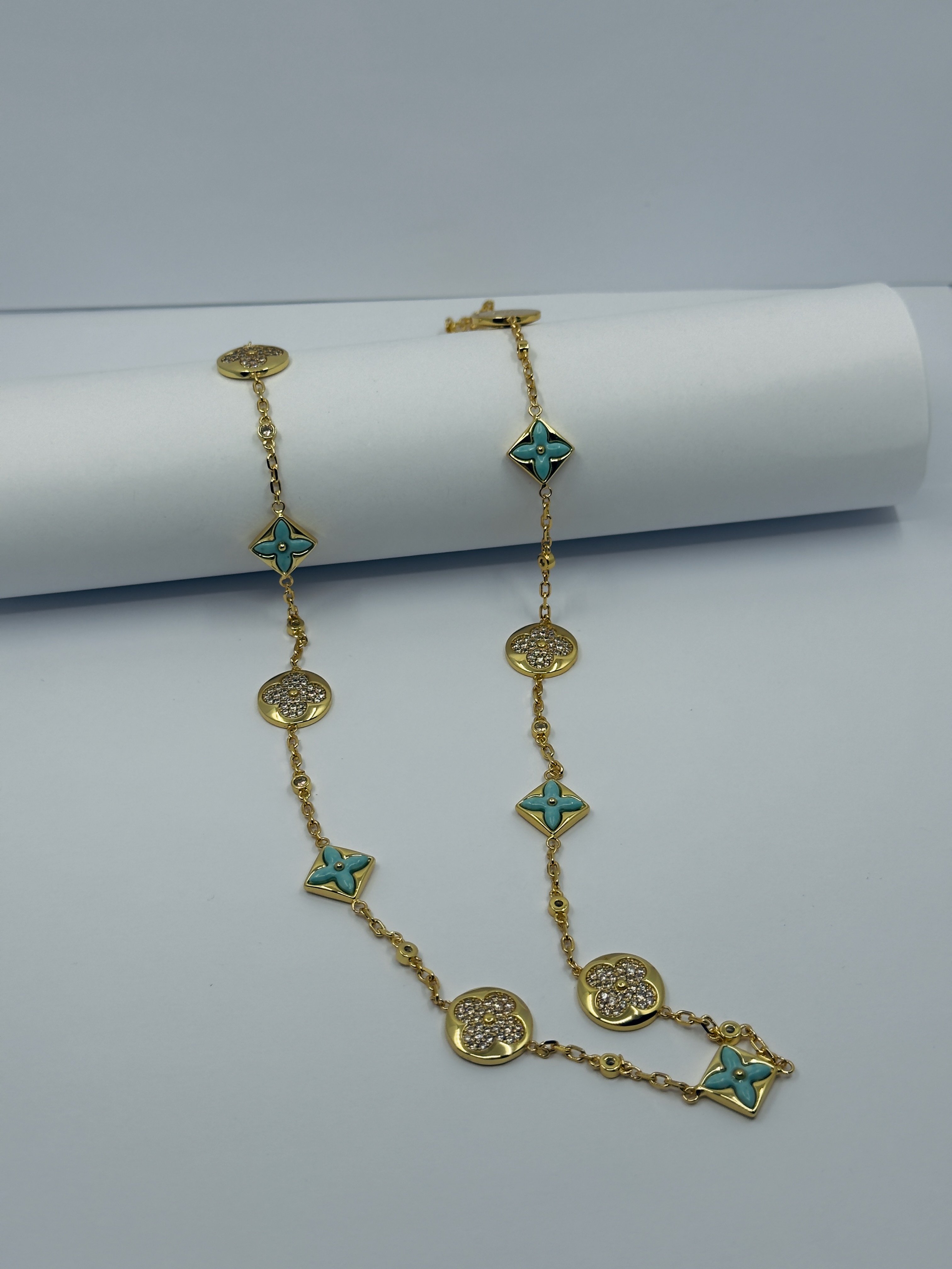 Gold Color Blossom Uzun Kolye