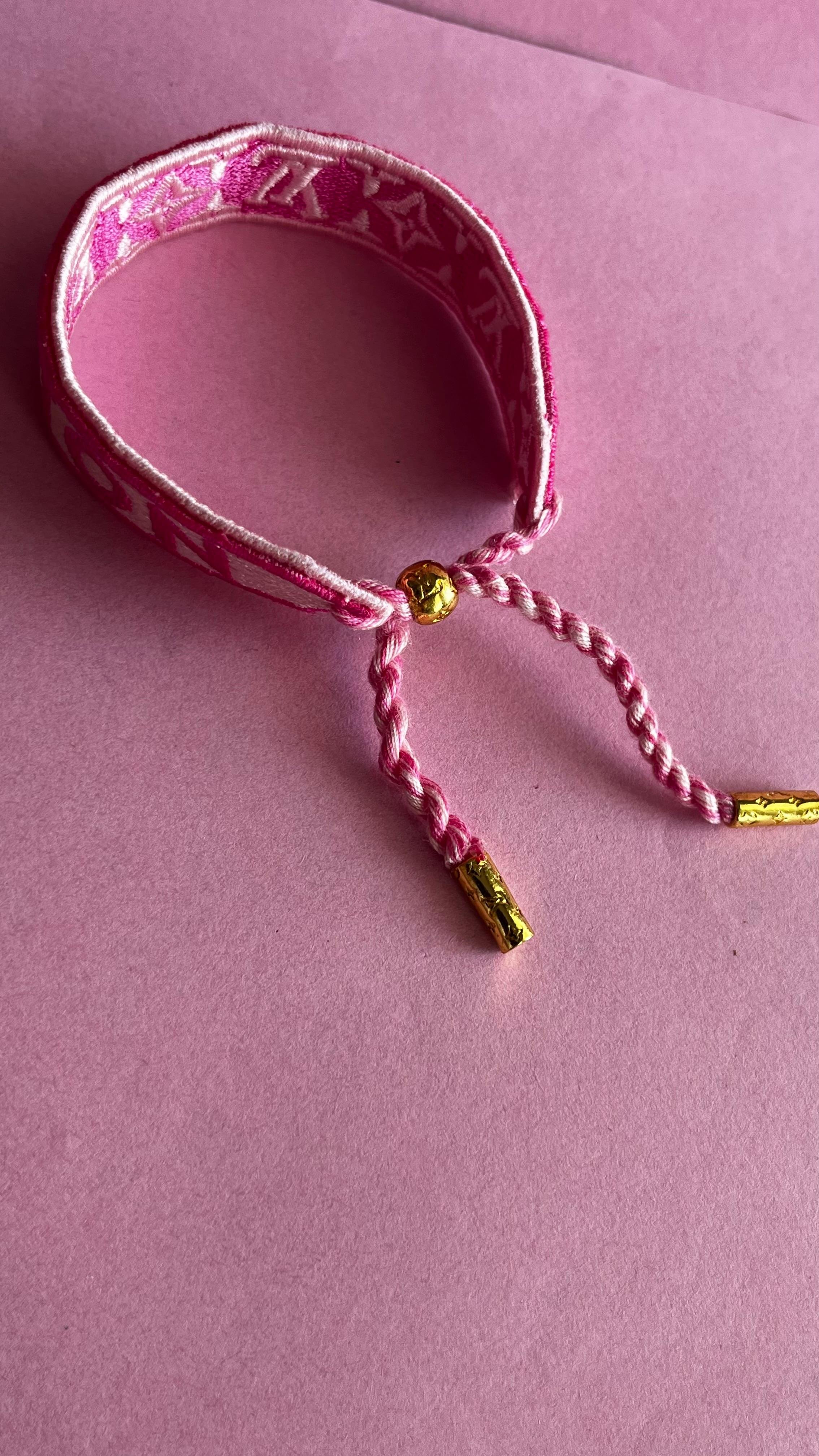 L.V. Pembe Çift Taraflı Bileklik