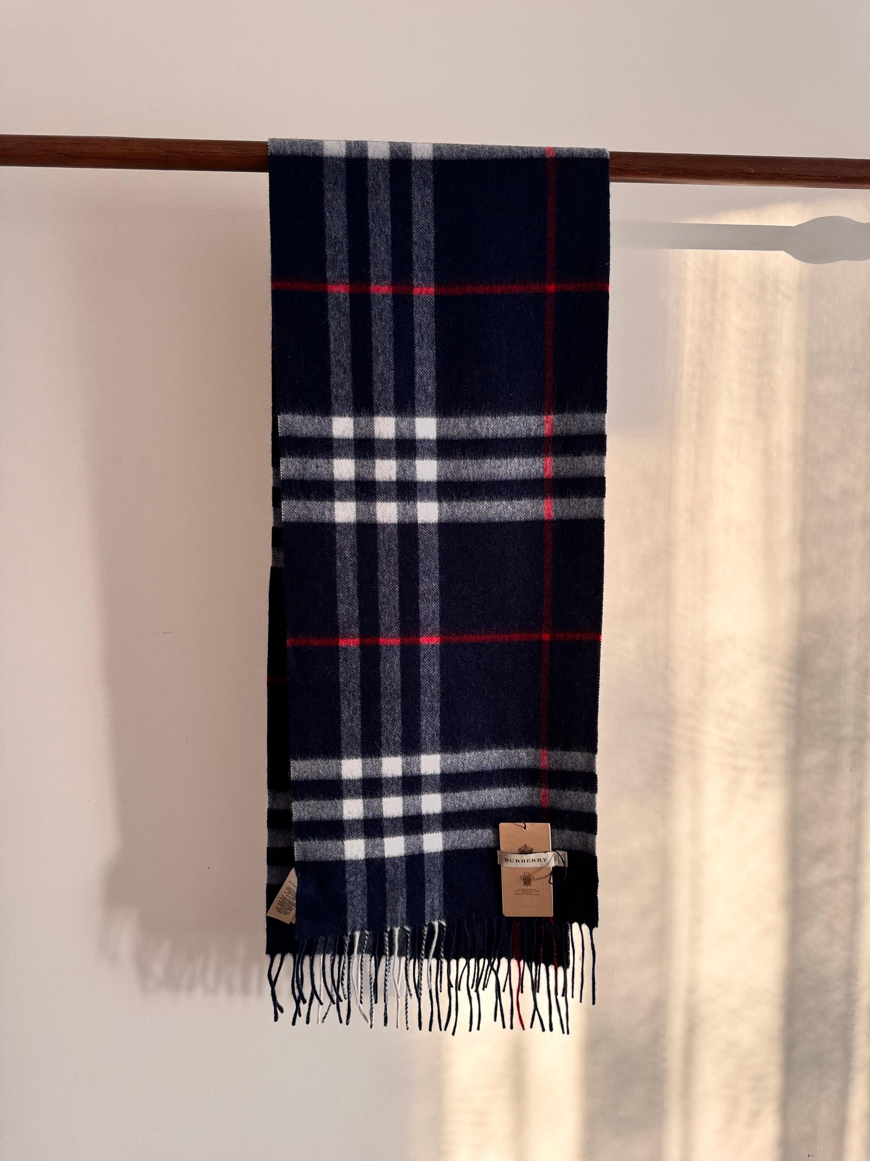 Burbry. Mavi Desen Kaşmir Atkı