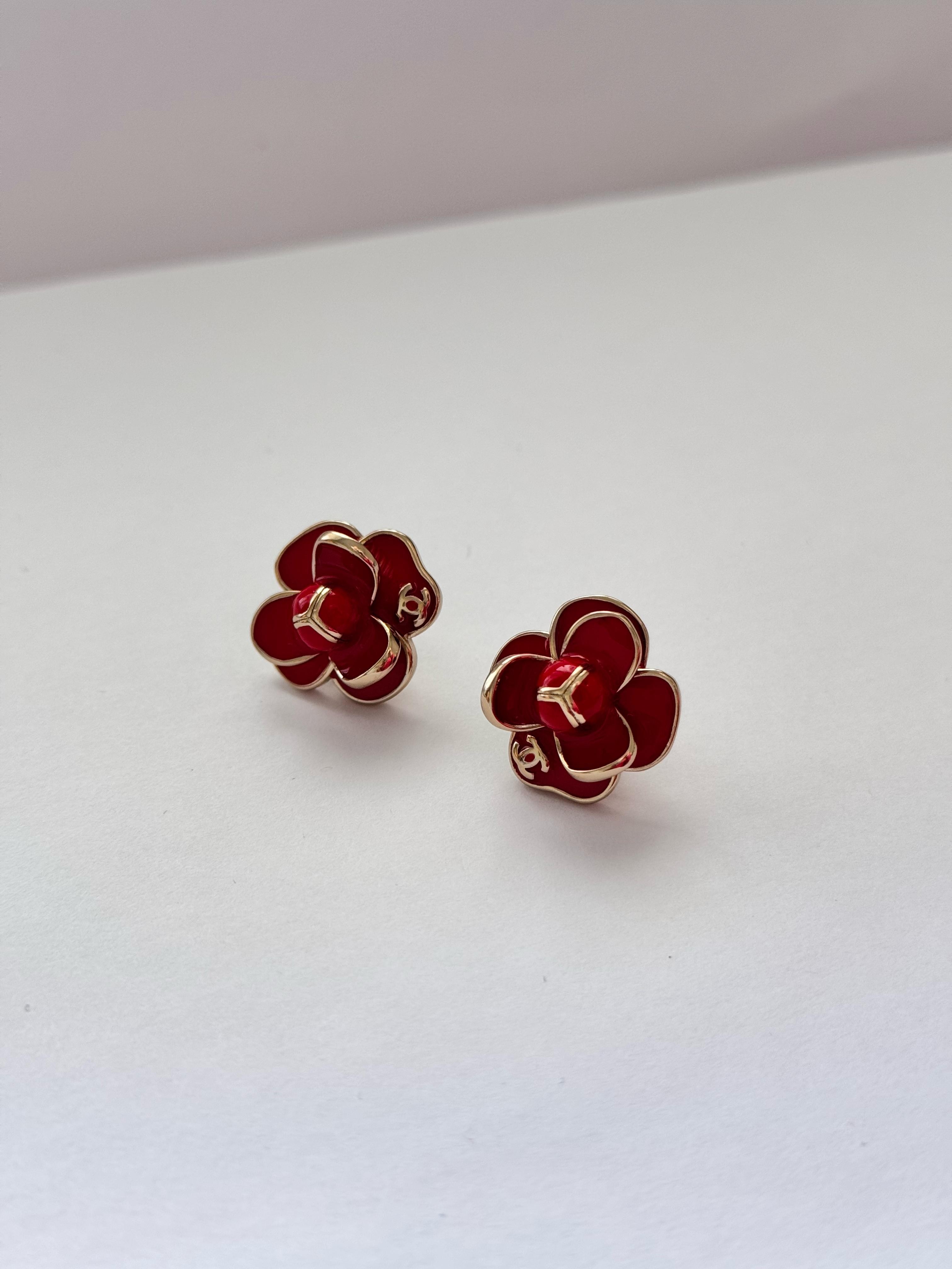 Chnl. Bordo Gül Küpe