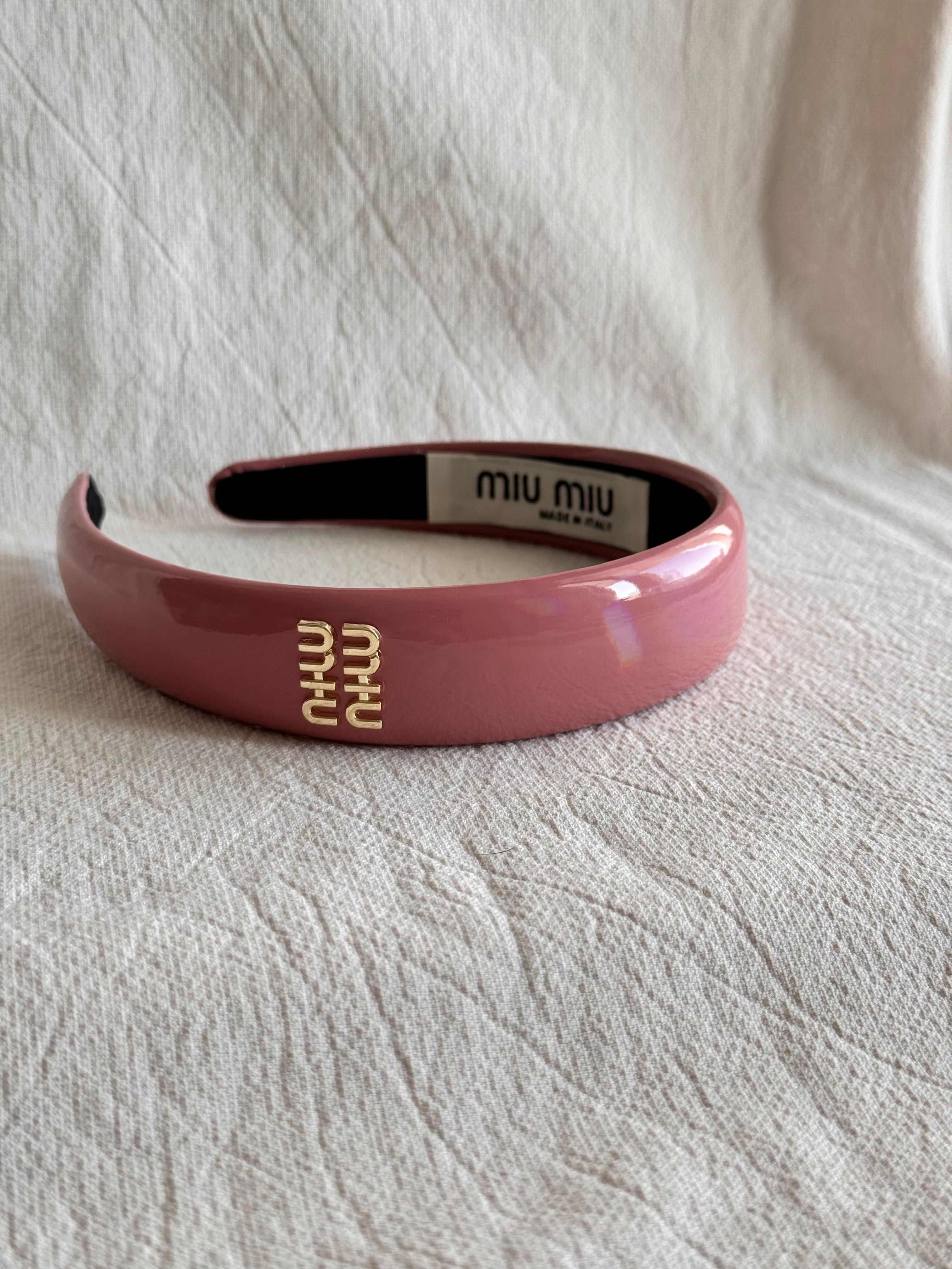 Miu Pembe Yanar Döner Taç