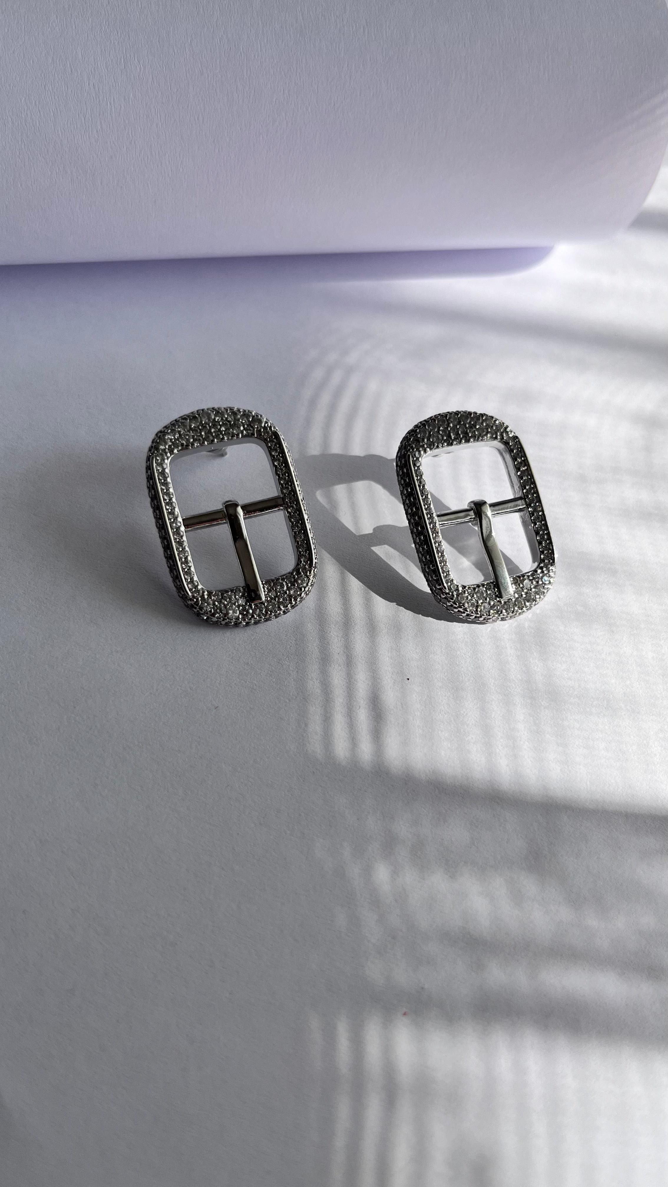 Blncia. Kemer Tokası Silver Küpe
