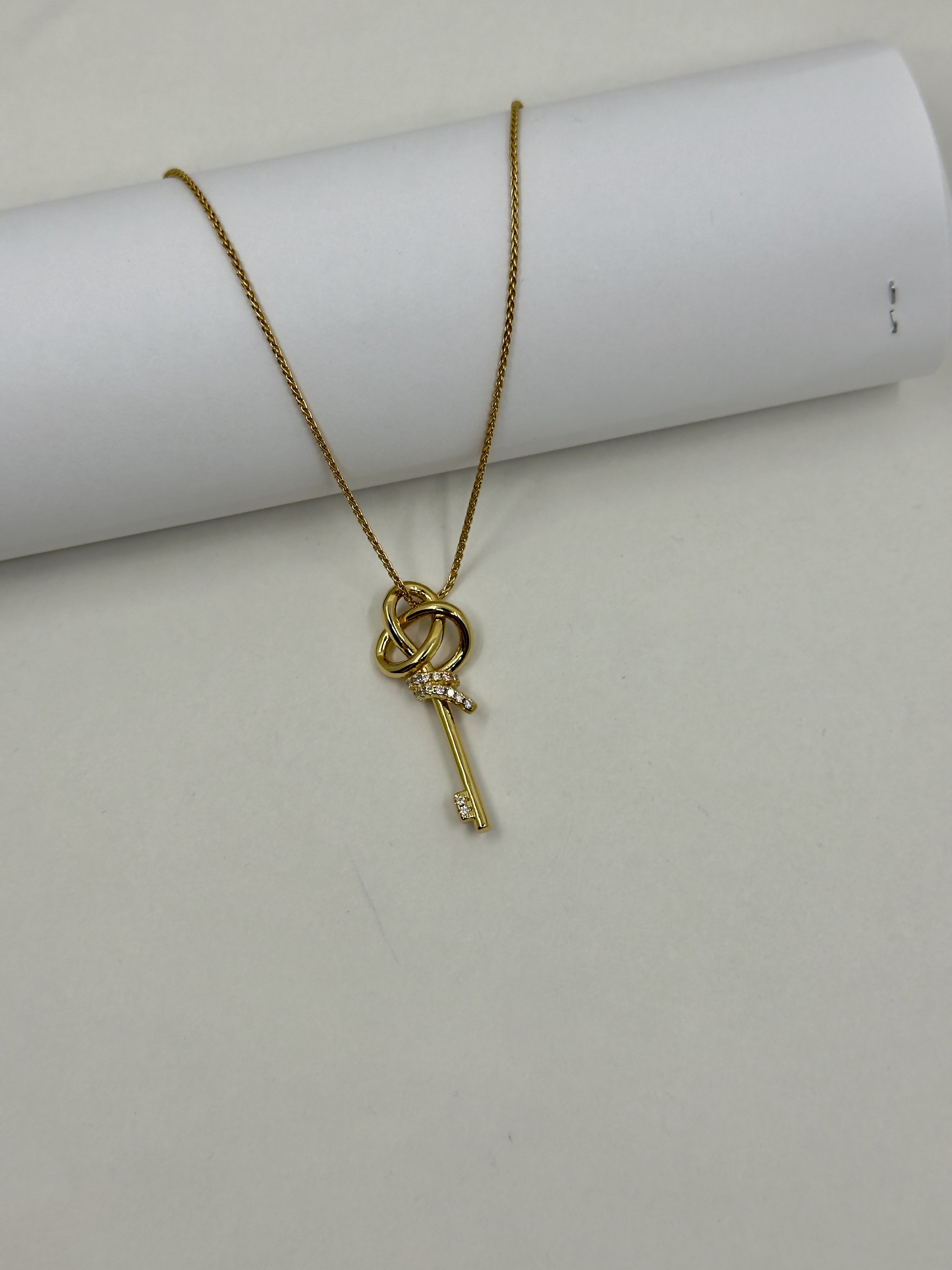 Tiff.Co. Gold Taşlı Key Kolye
