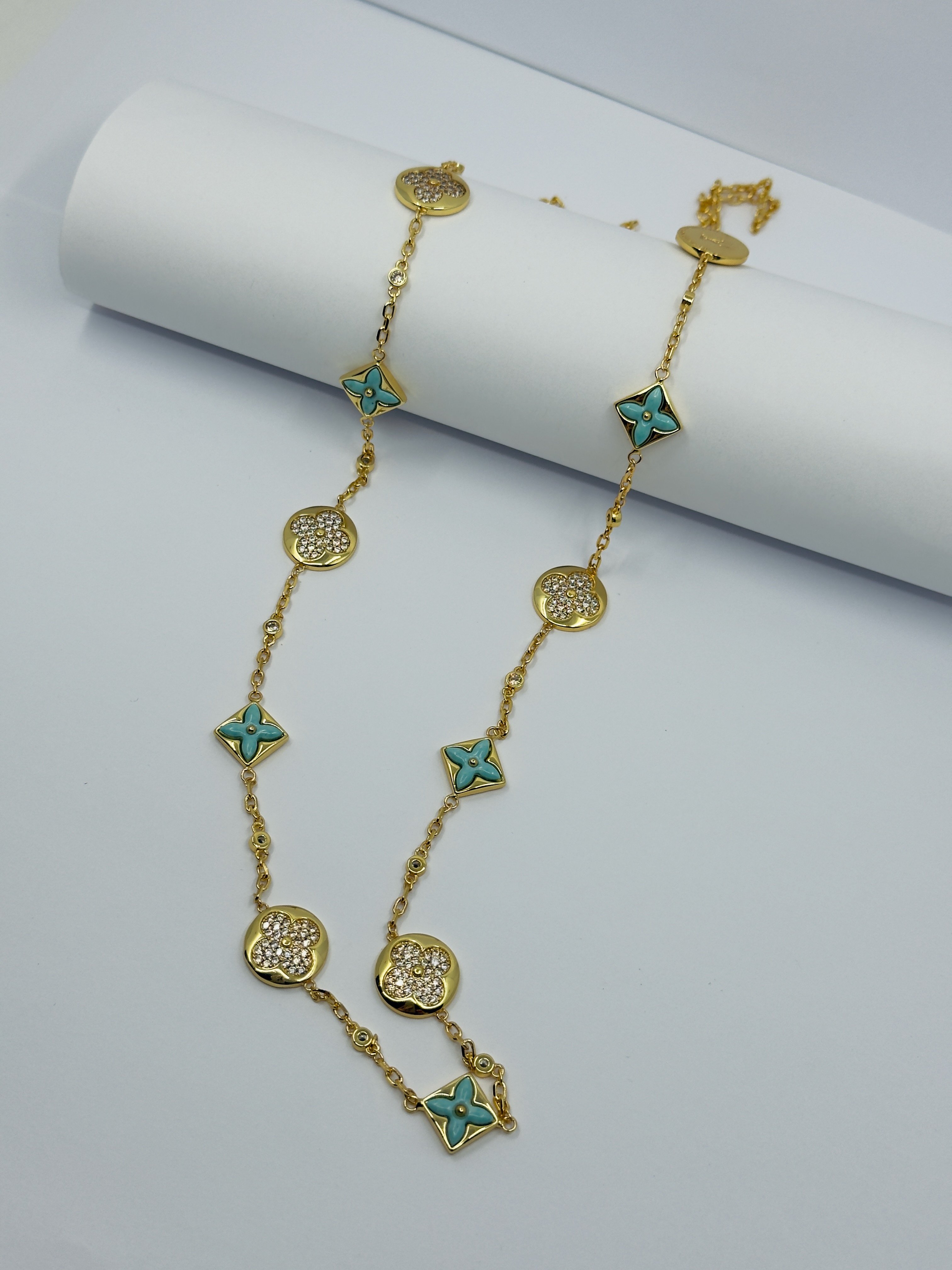 Gold Color Blossom Uzun Kolye