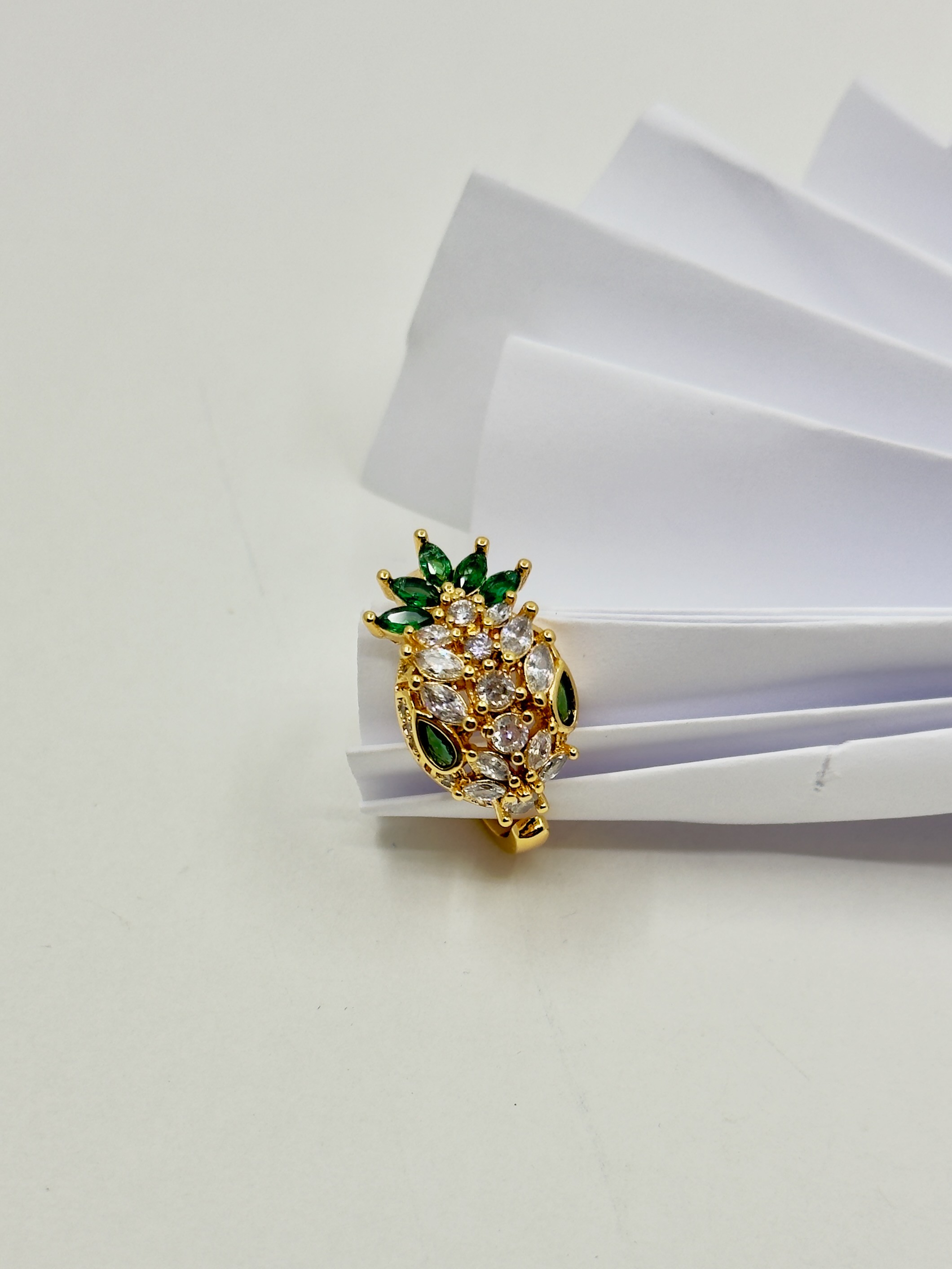 Bvl. Ayarlanabilir Gold Taşlı Serpenti Yüzük
