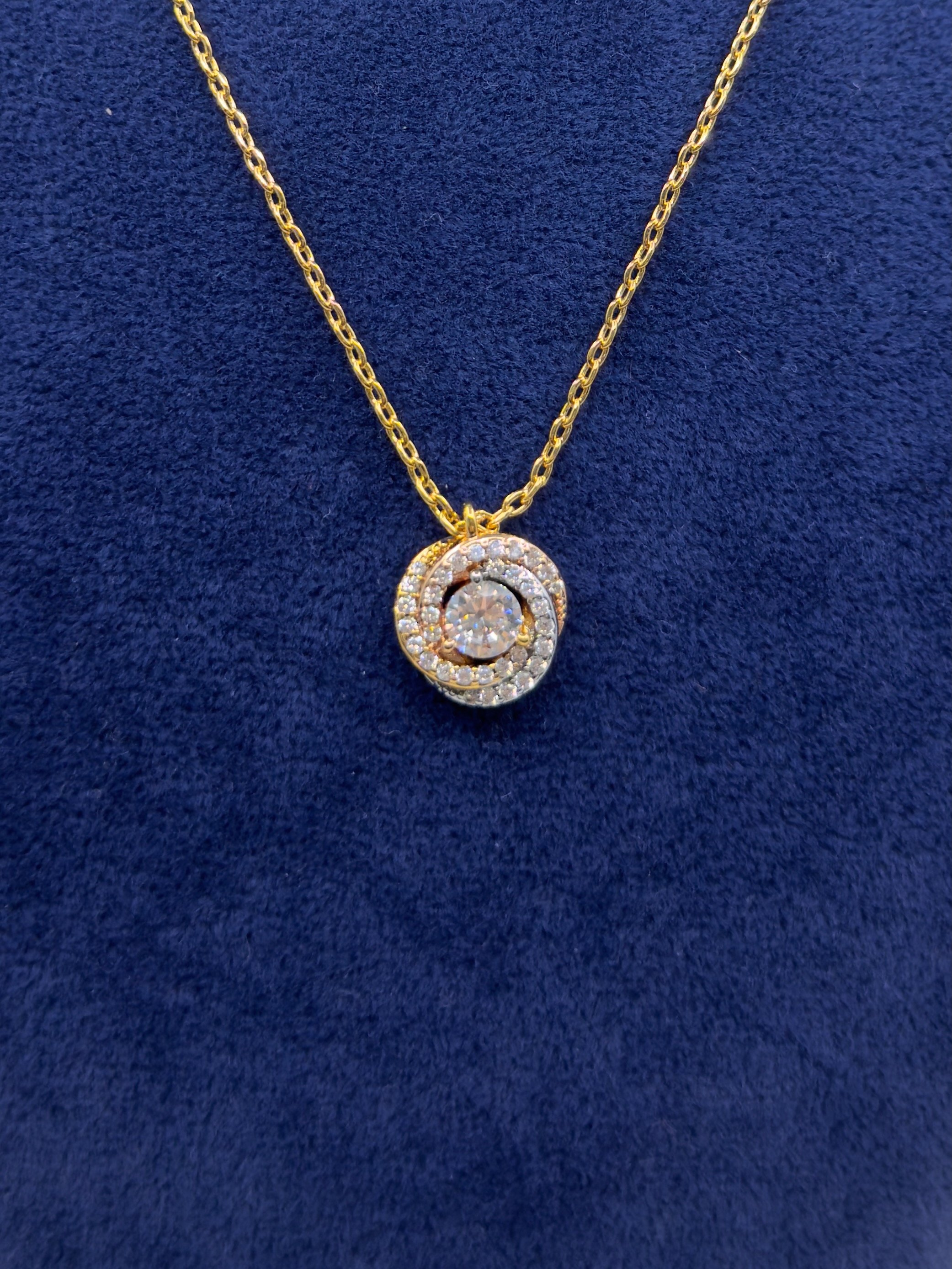 Crt. Trinity One Diamond Taşlı Kolye