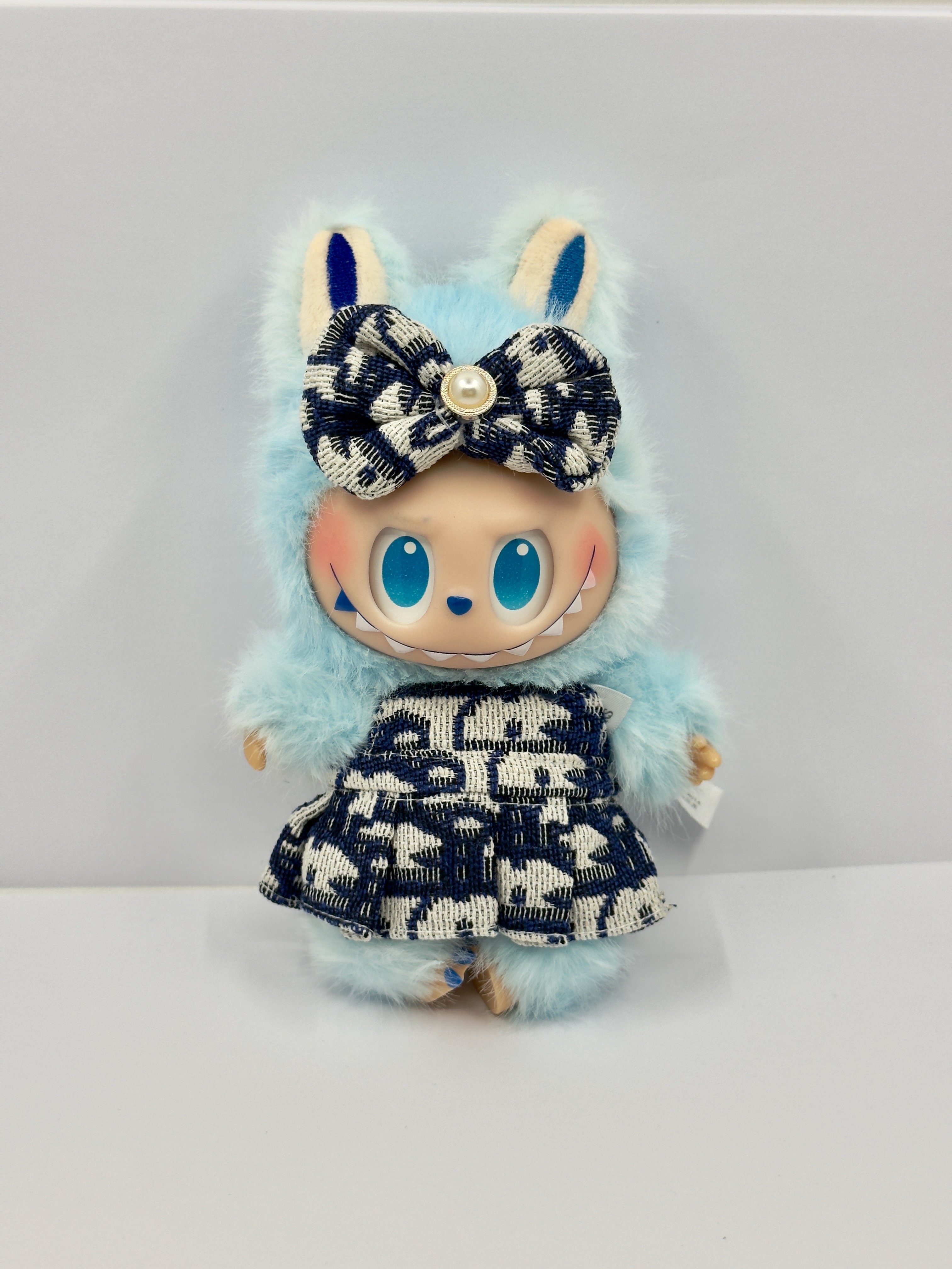 D*or Elbiseli Bebe Mavisi Labubu