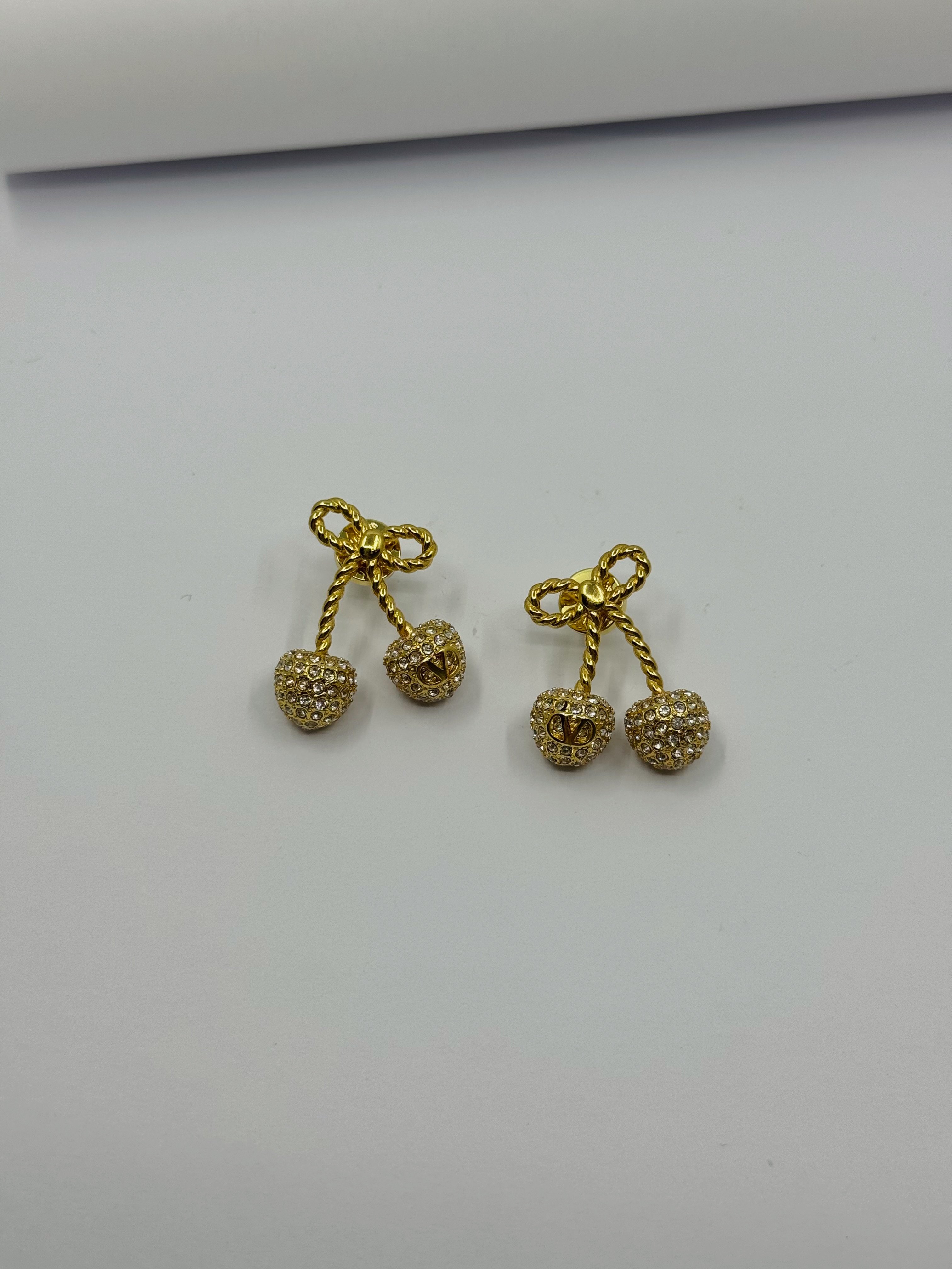Taşlı Full Gold Cherryfic Küpe