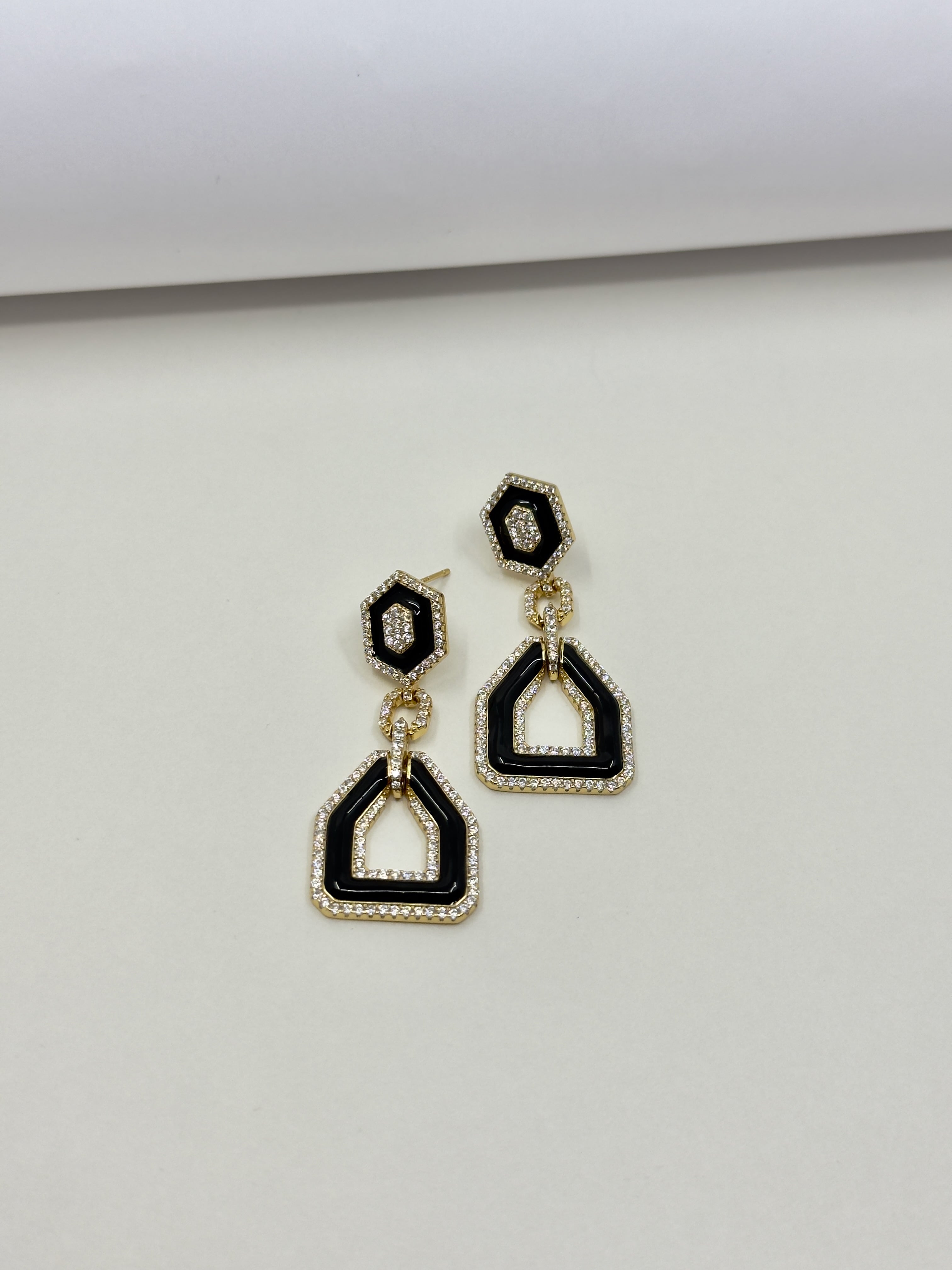 Gold Black Enamel Küpe