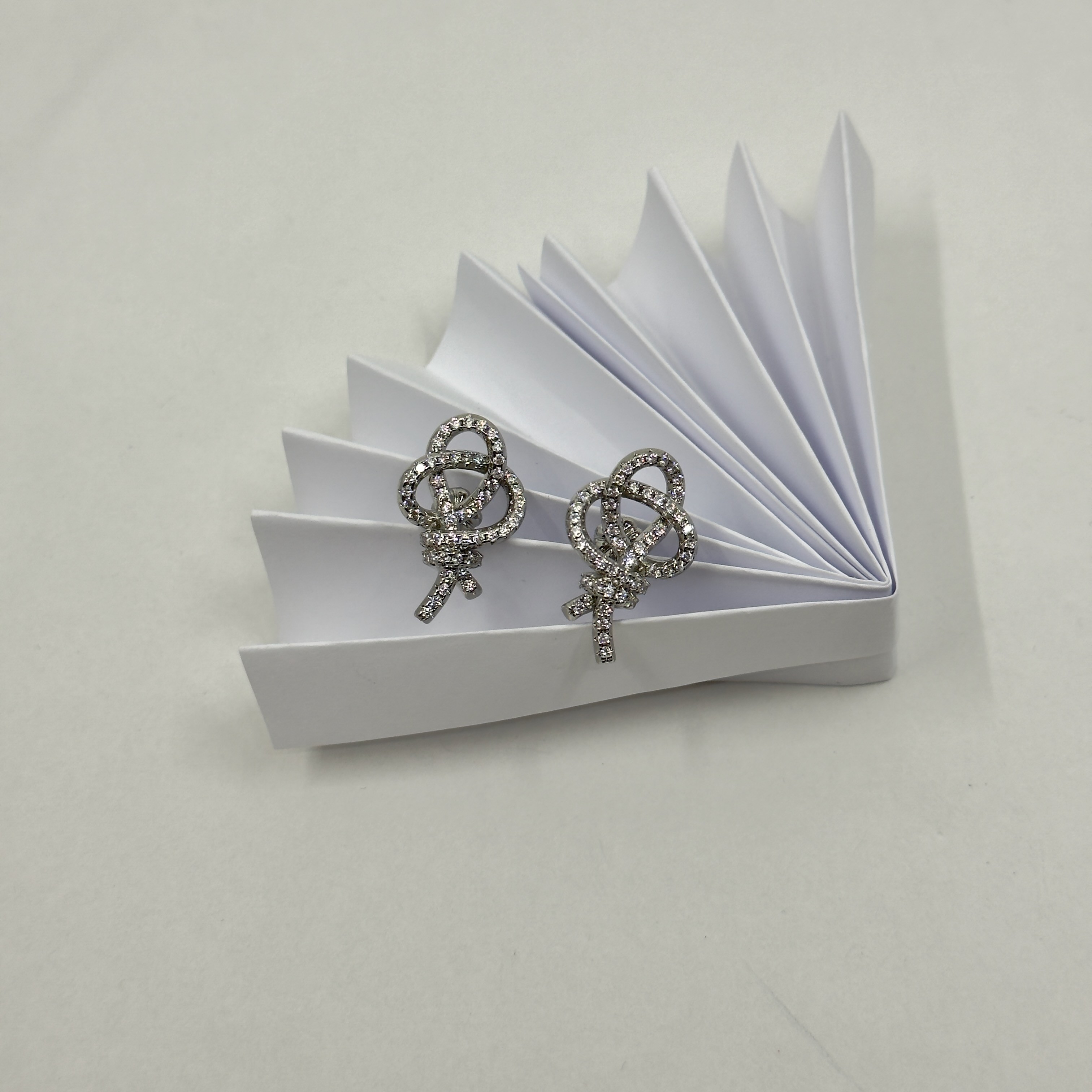 Tiff.Co. Silver Taşlı Key Küpe