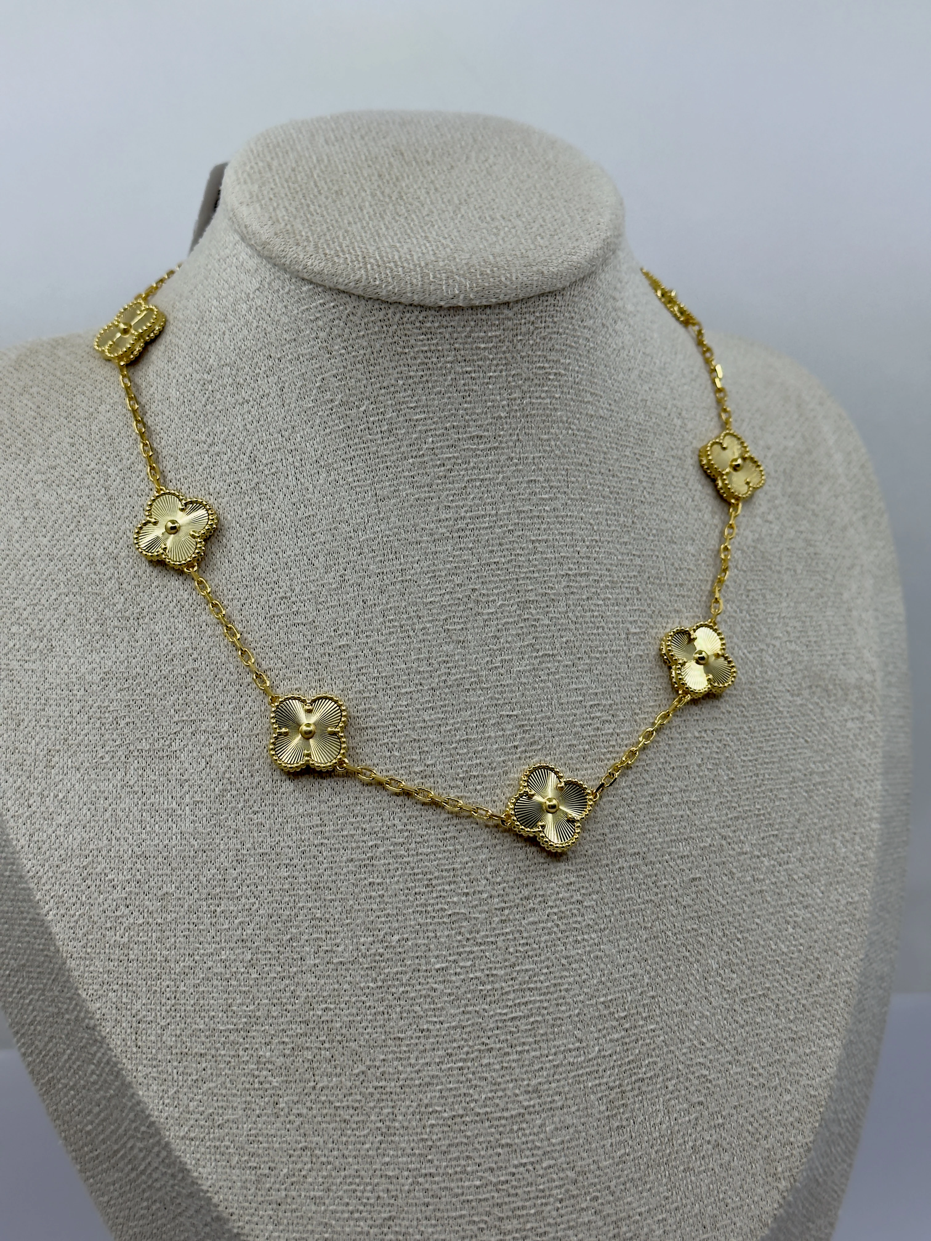 10 Yonca Full Gold Kolye