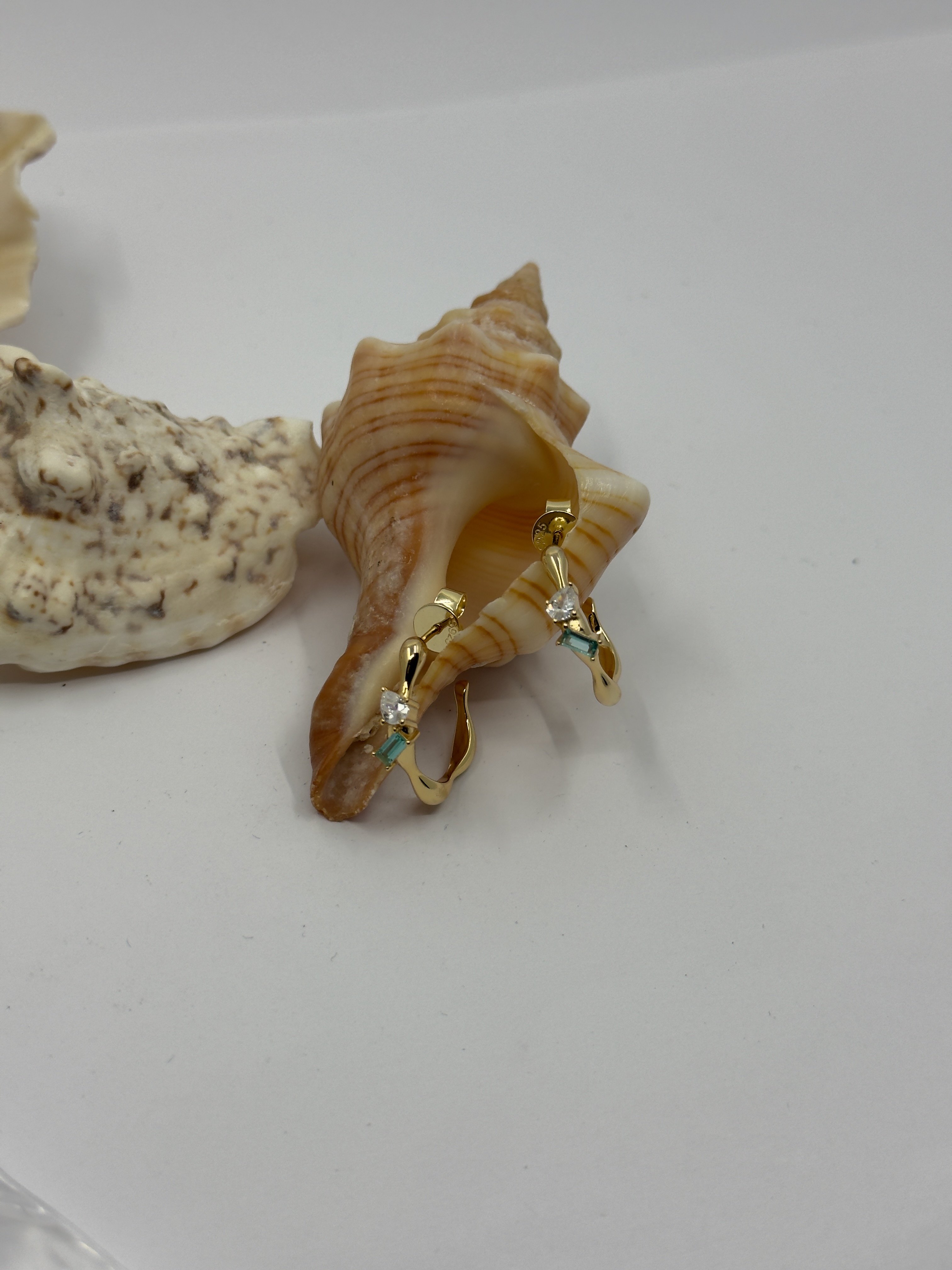 Aqua Işık Gold Küpe