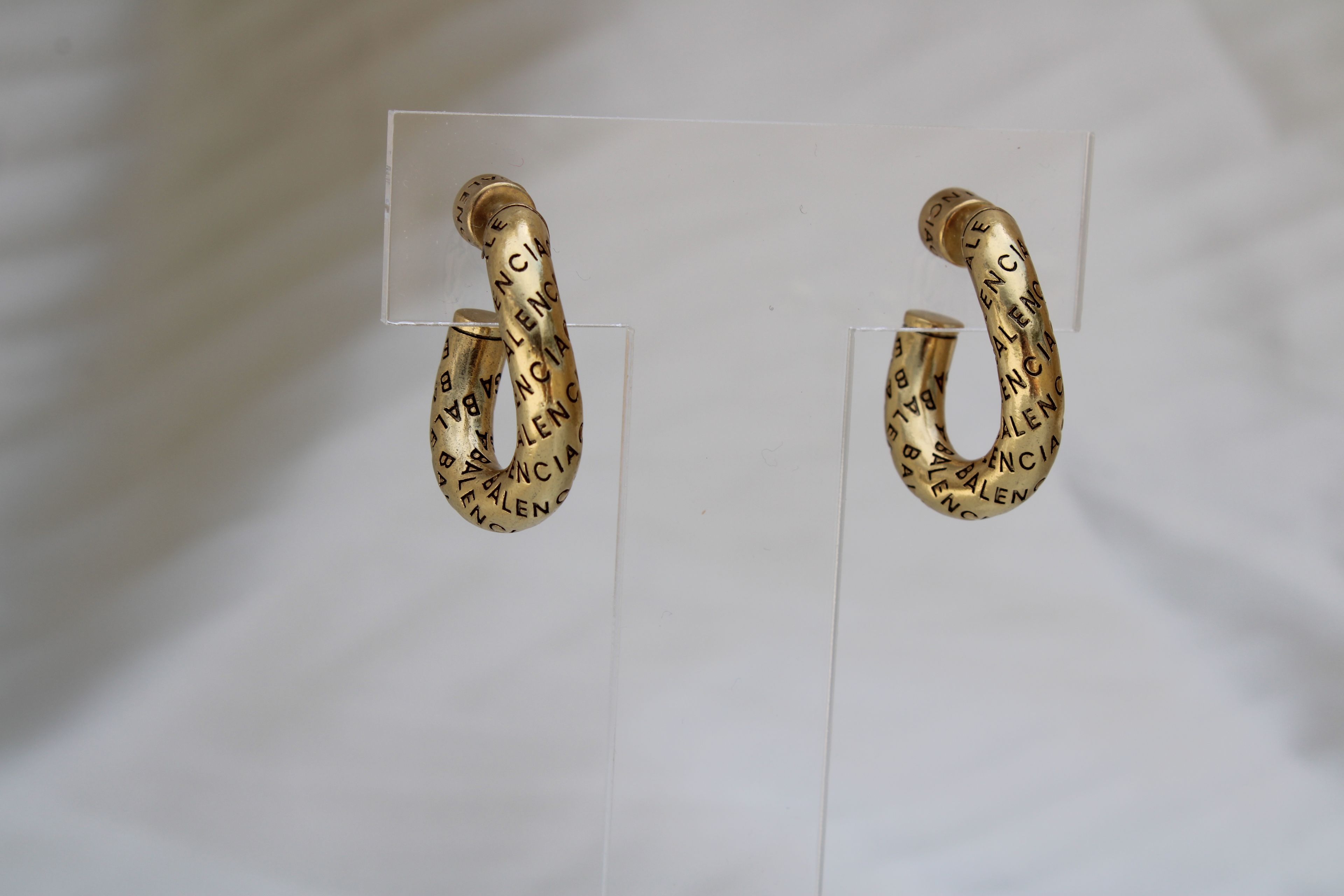 blciaga gold asimetrik küpe