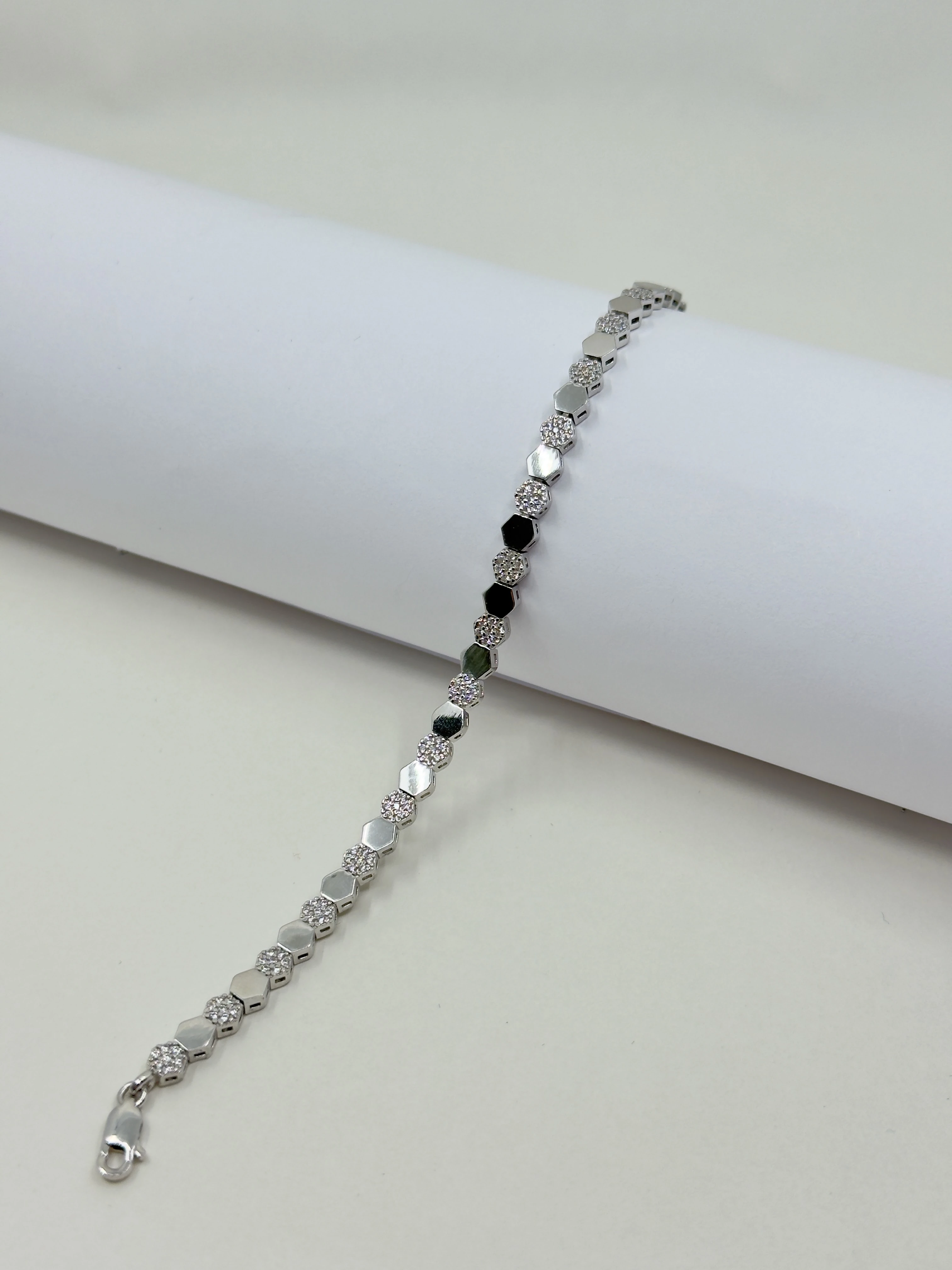 Ara Taşlı Petek Model Bileklik