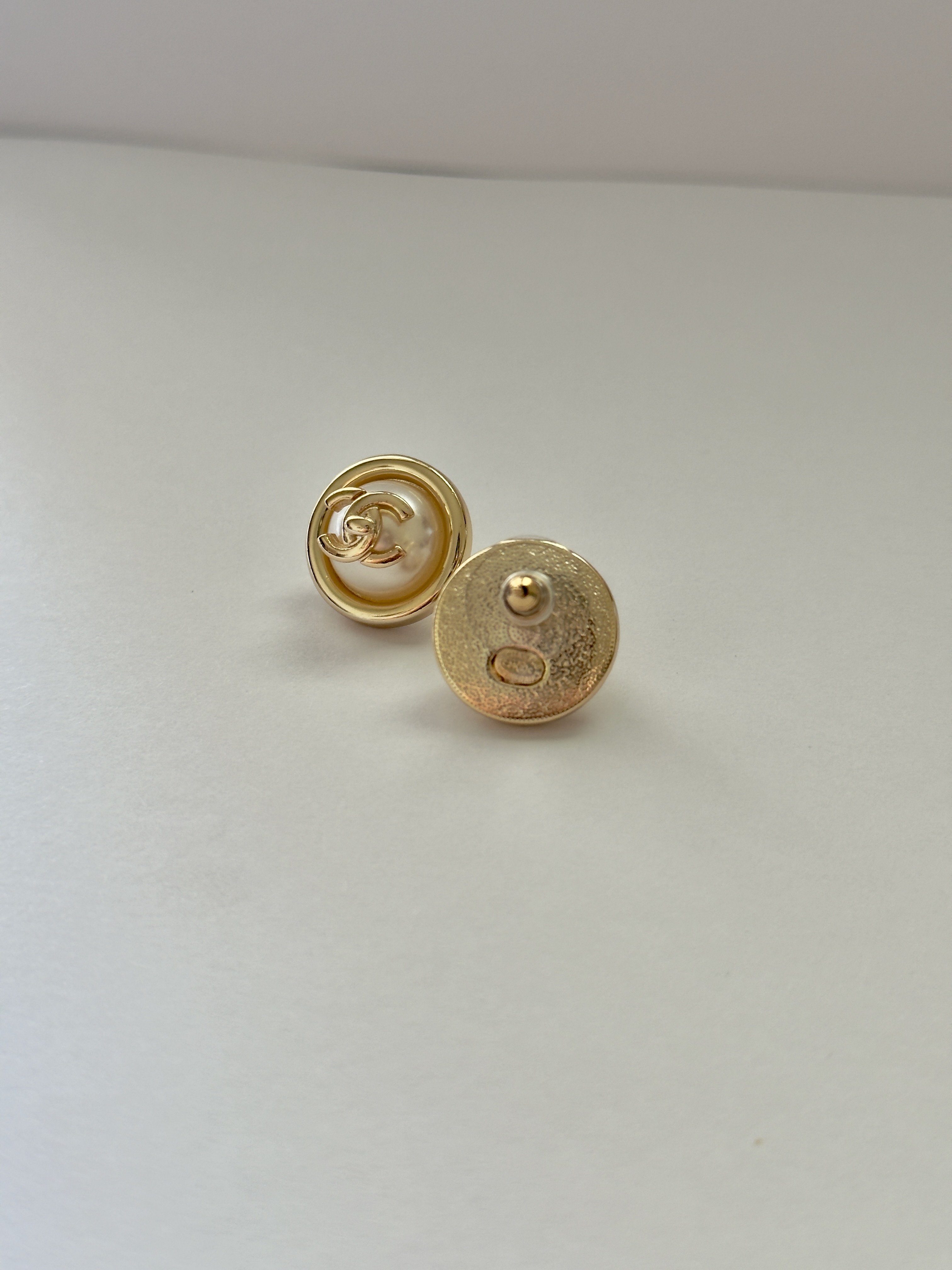 Chnl. Ekol Gold Küpe
