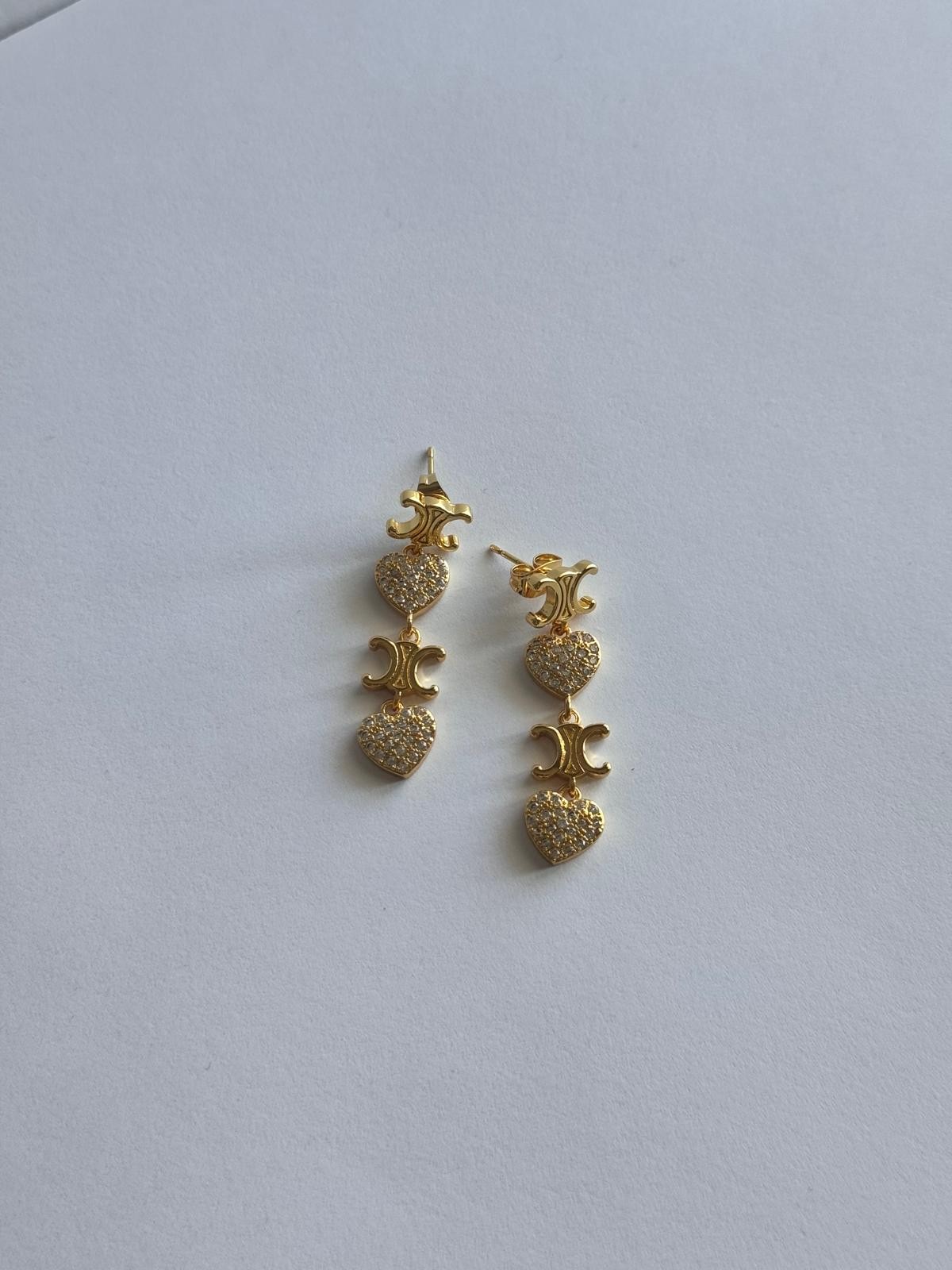 Clne. Gold Taşlı Sallantılı Küpe