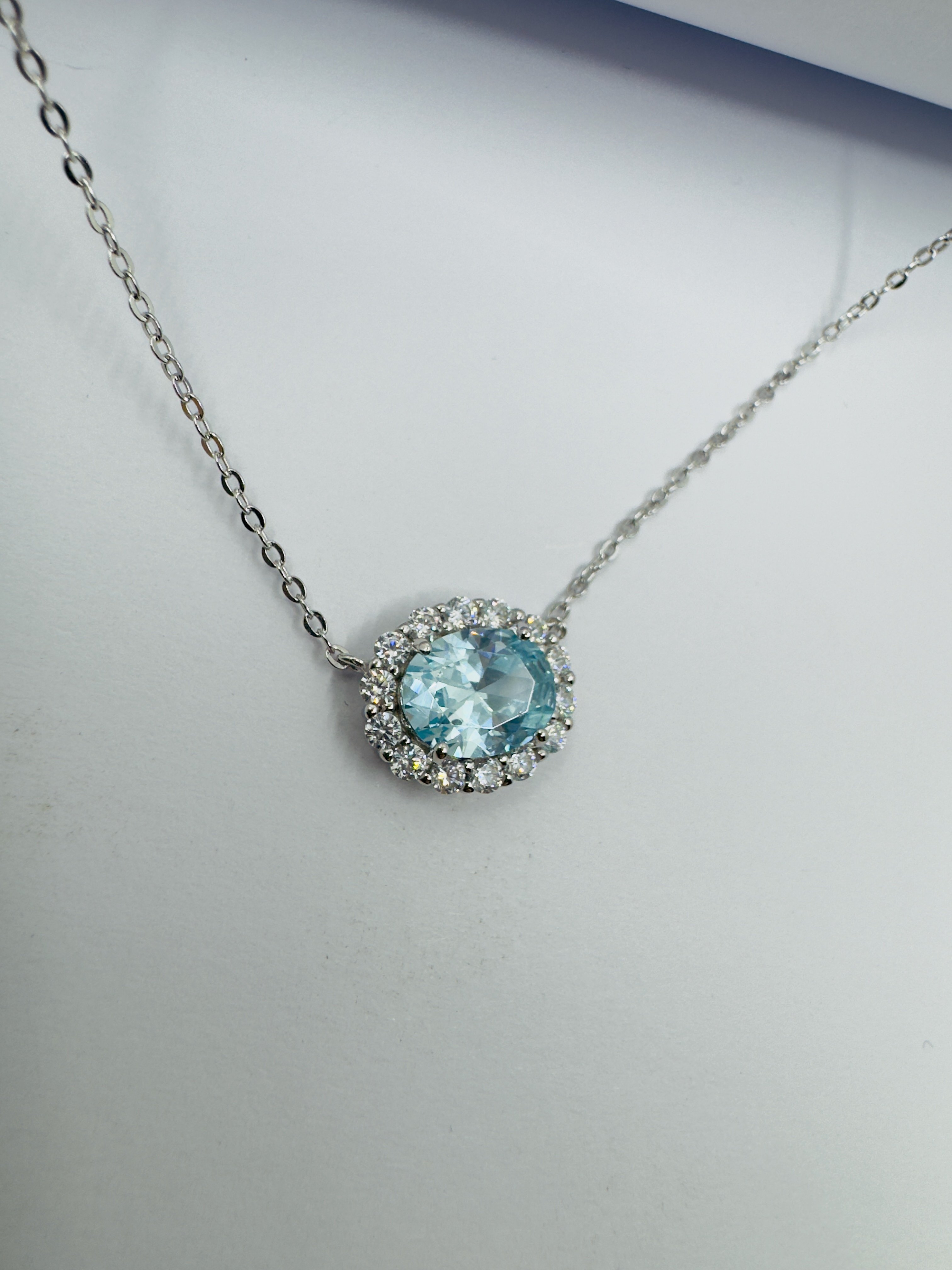Aquamarine Halo Gümüş Kolye