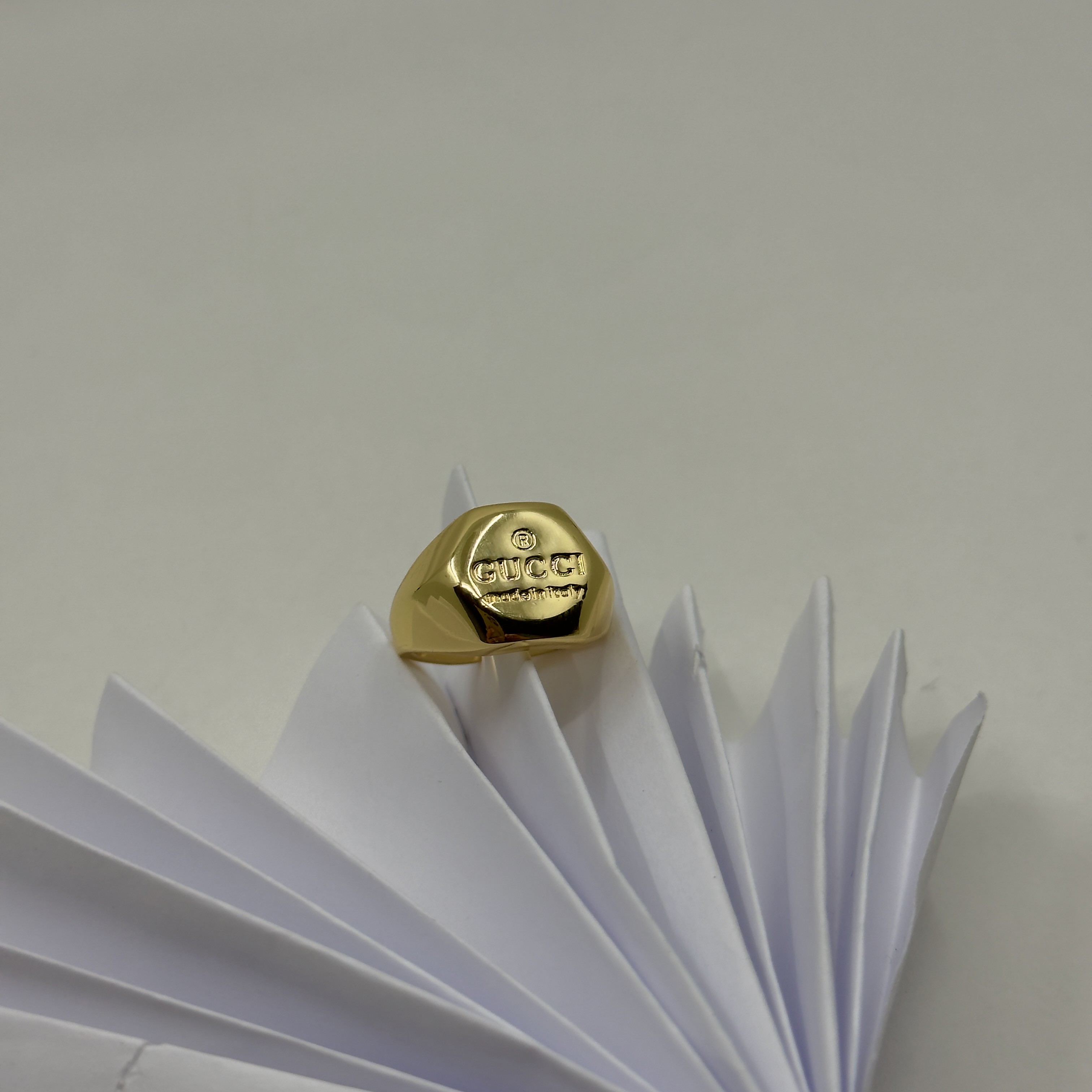 Gcci. Gold Logo Yüzük