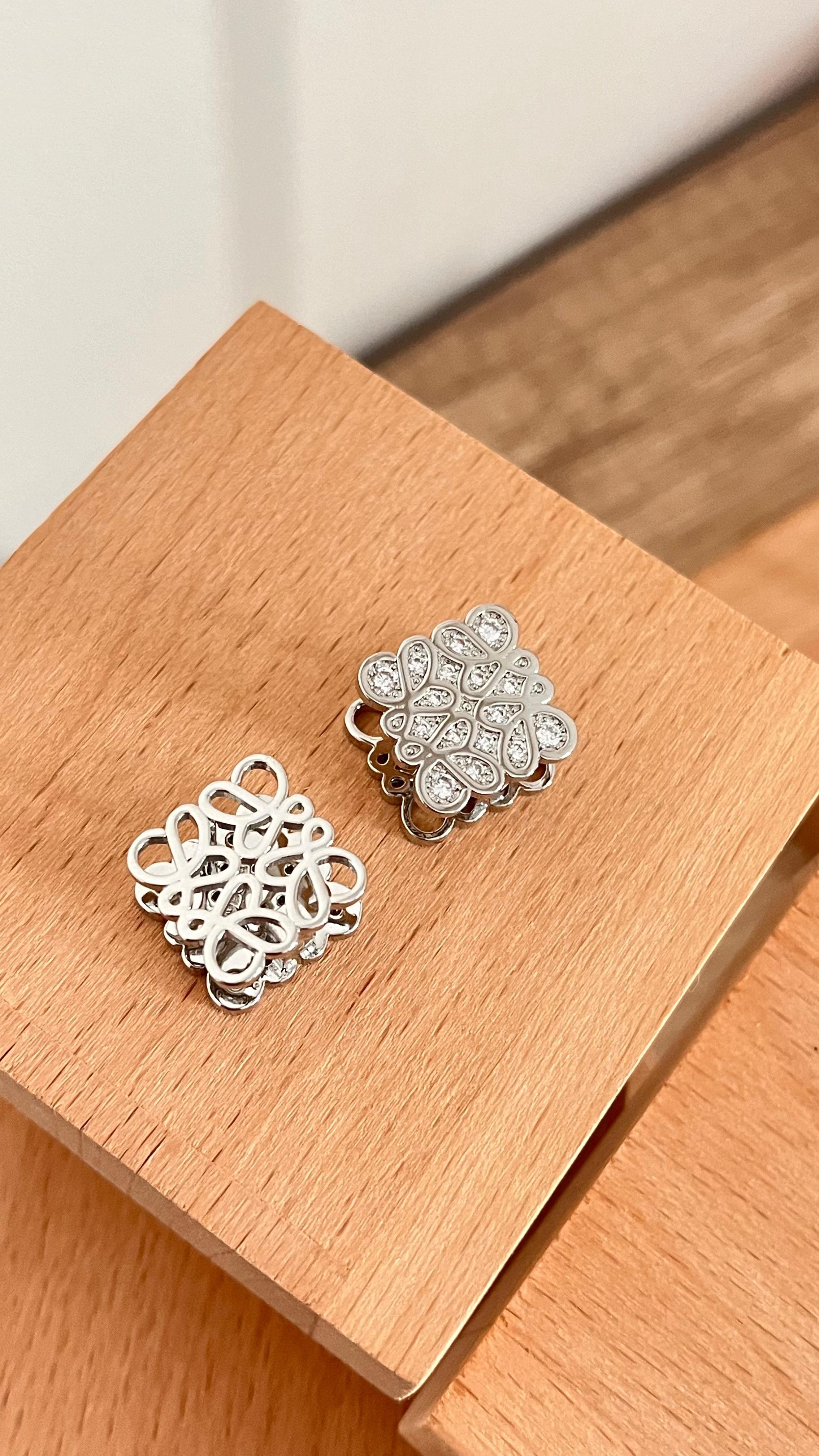 Lowe. Silver İki Taraflı Küpe