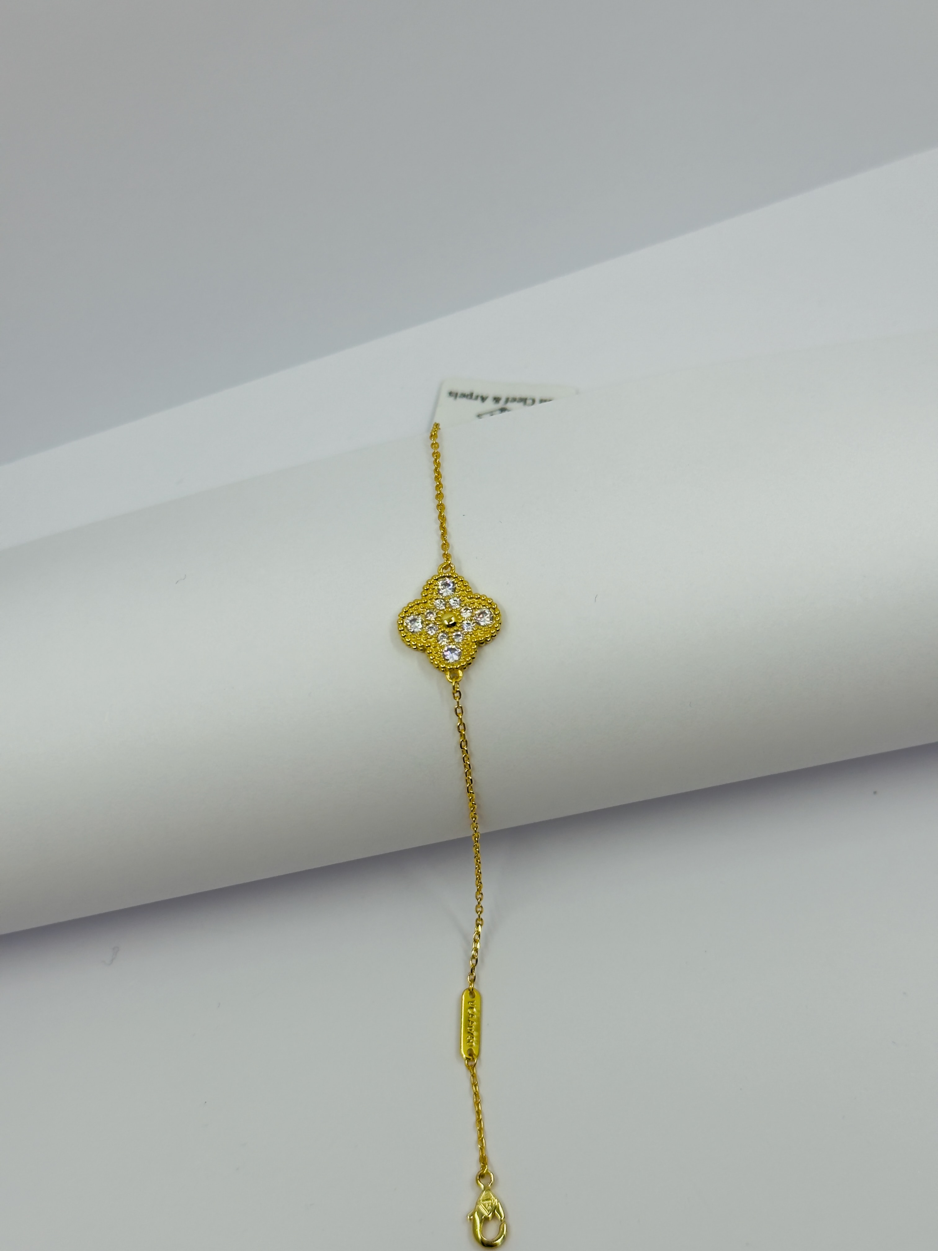 Tek Yonca Full Gold Taşlı Bileklik