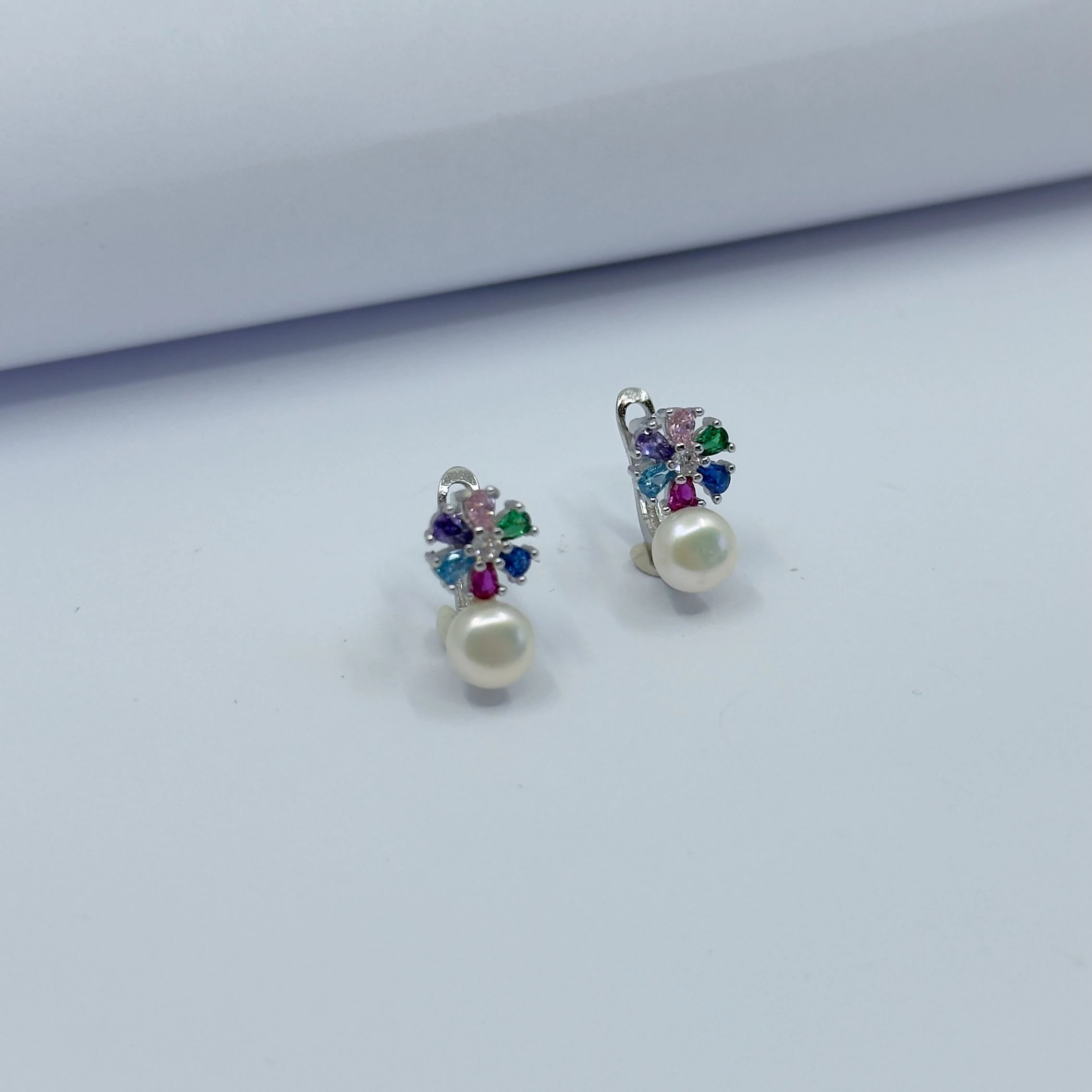 Lunaria Renkli İnci Küpe