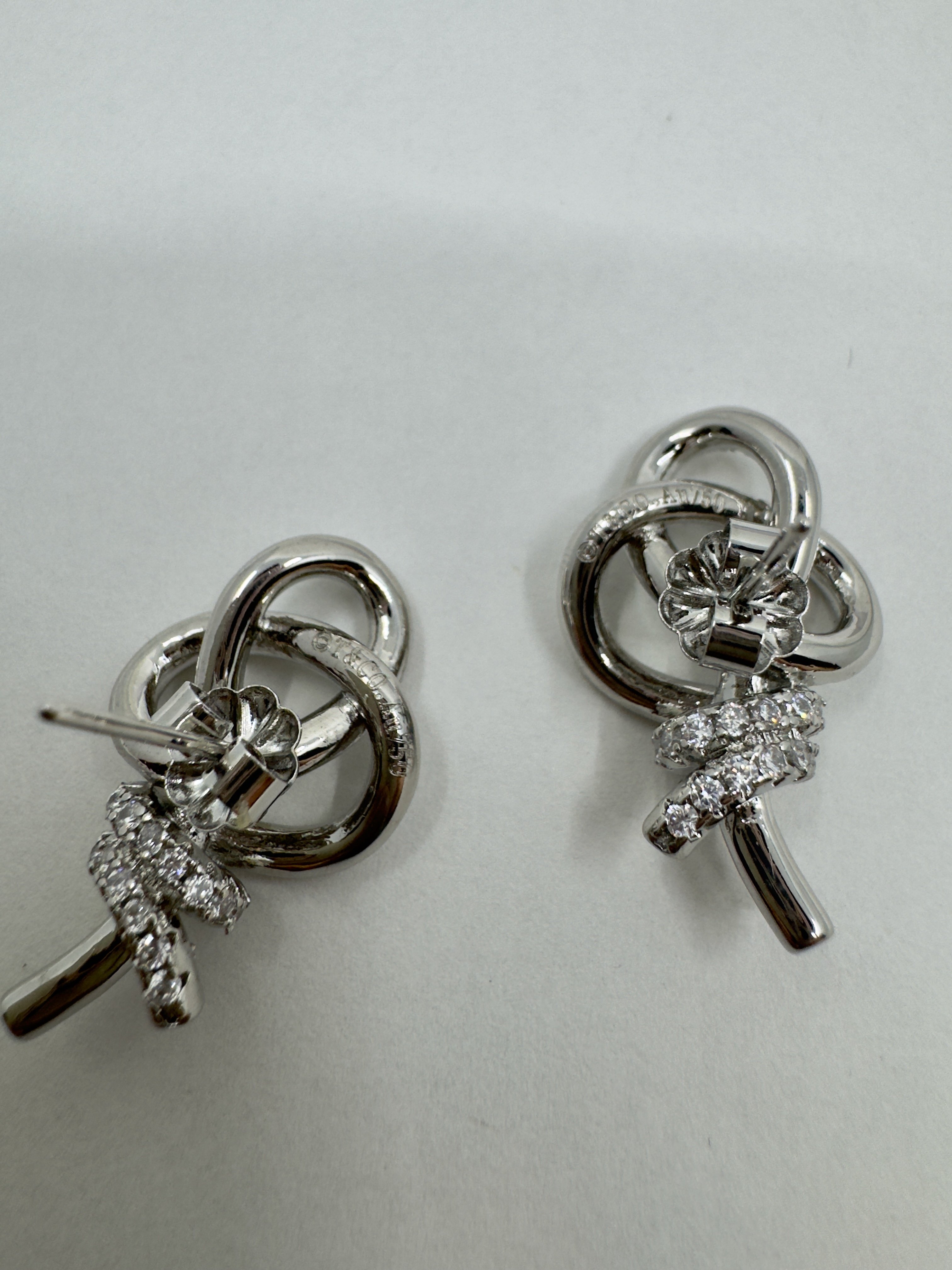 Tiff.Co. Silver Taşlı Key Küpe