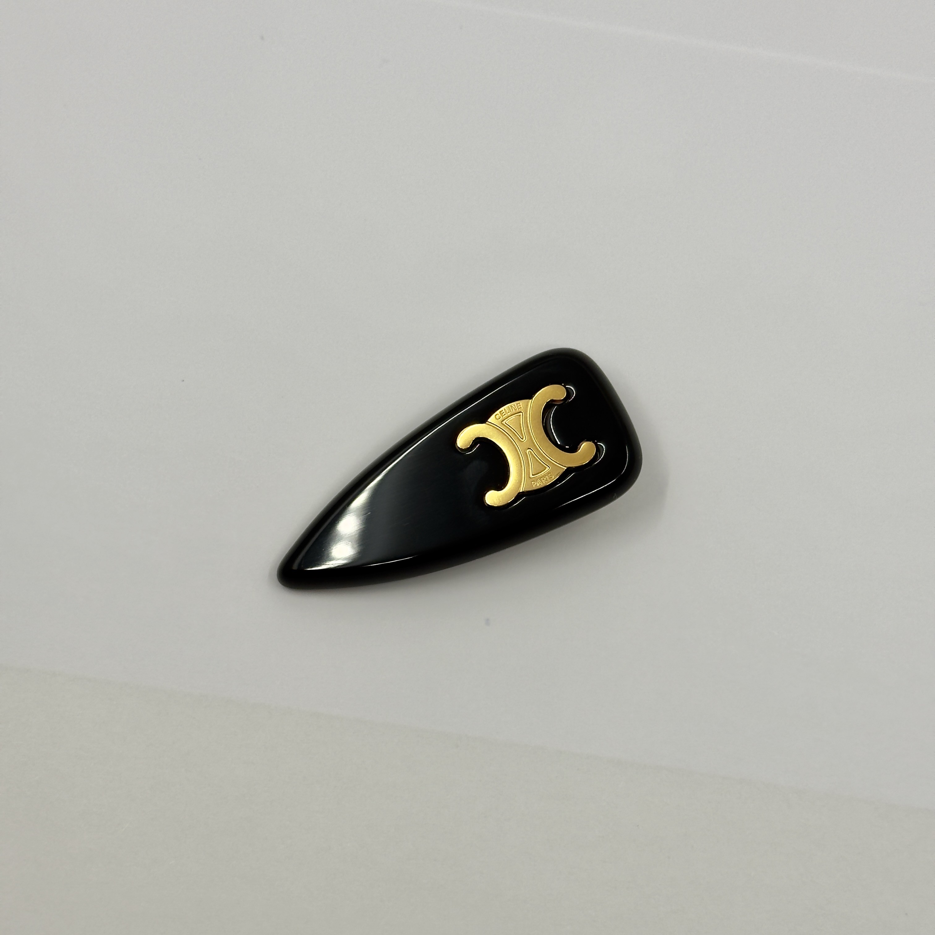 Clne. Siyah Gold Logo Toka