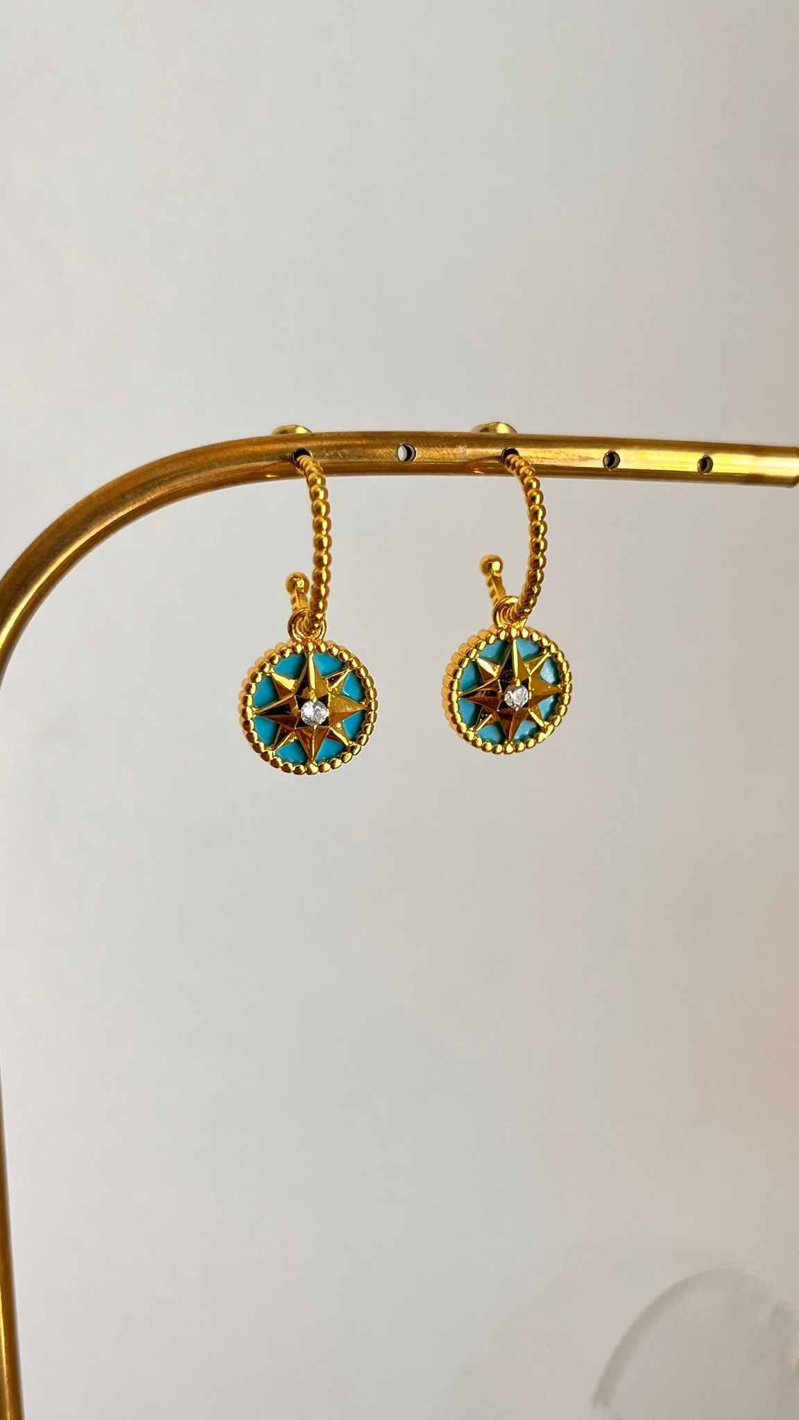 Dior.Açık Mavi des Vents Küpe