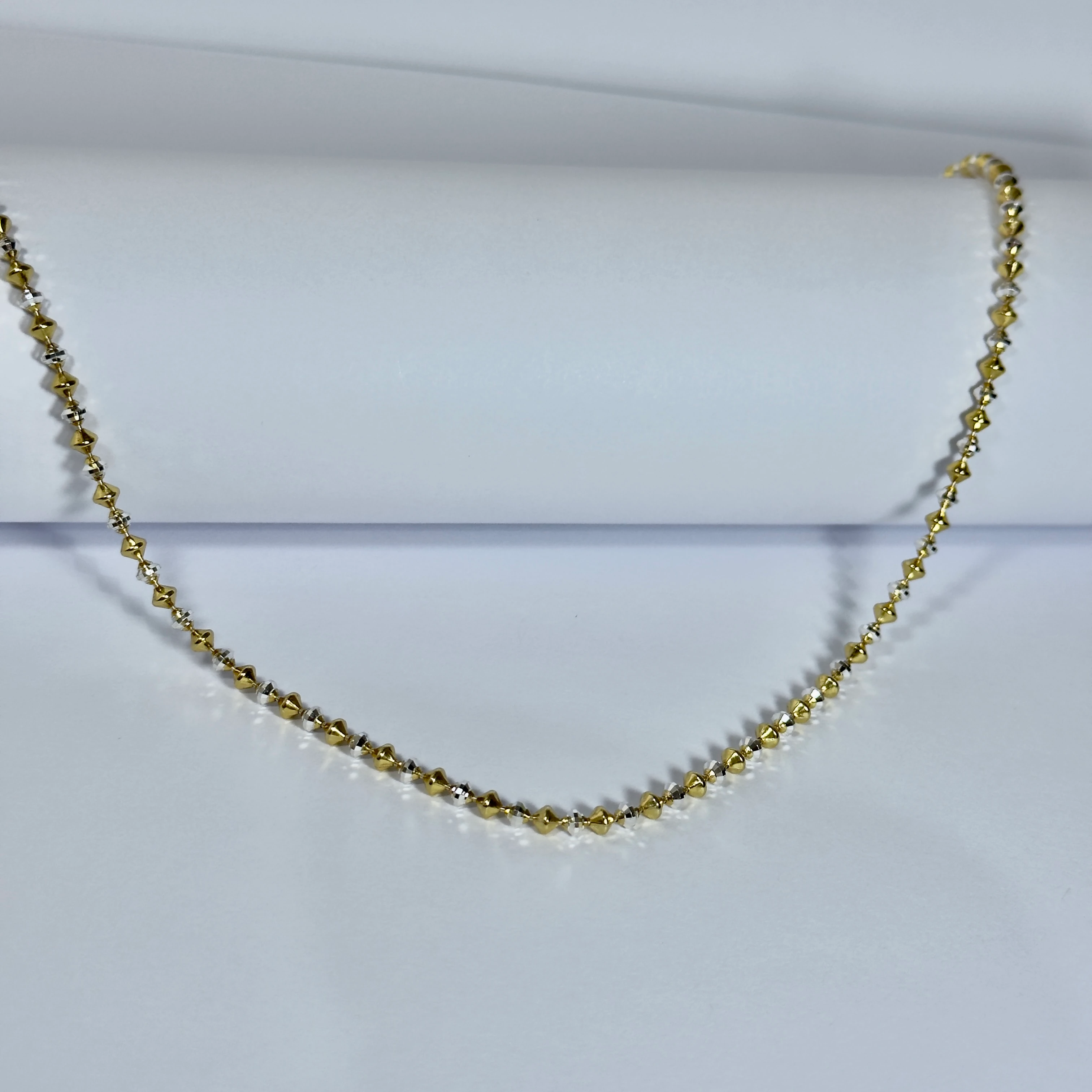 Casual. Dorika Kolye