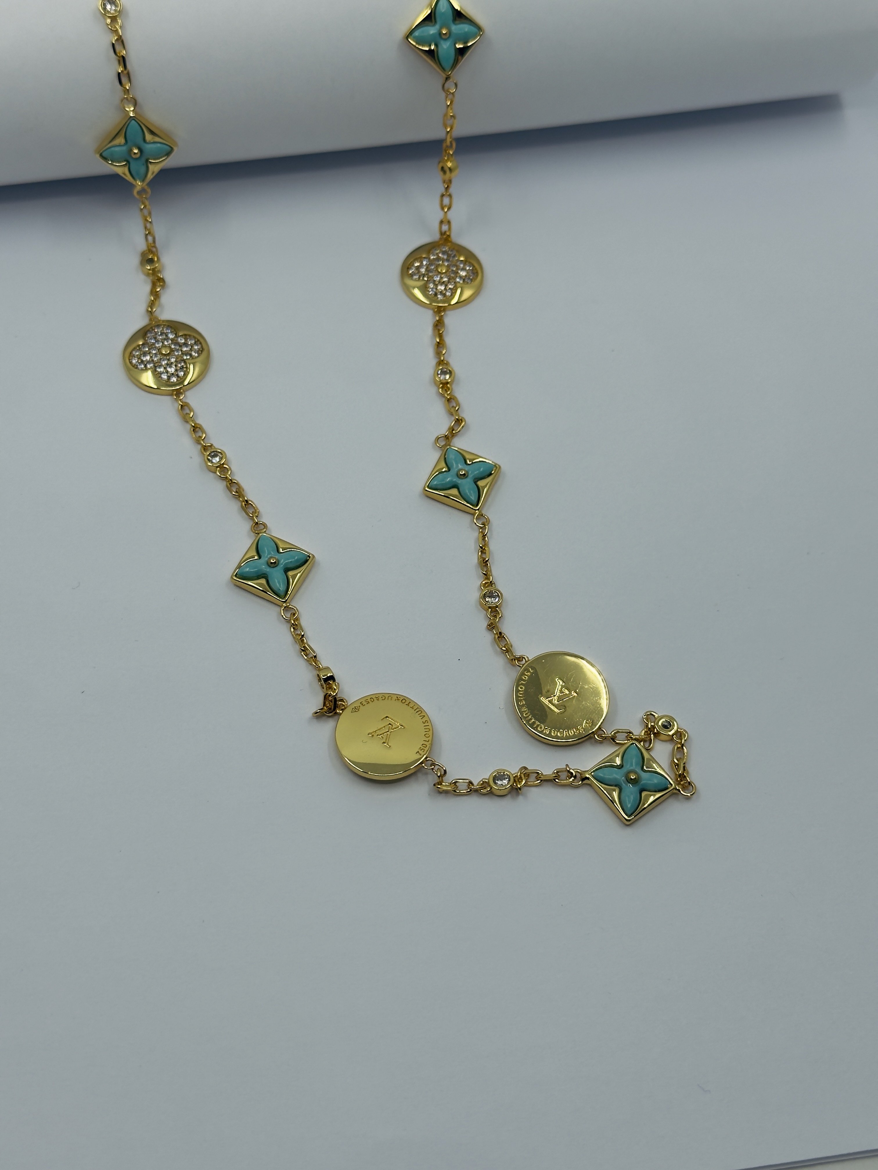 Gold Color Blossom Uzun Kolye