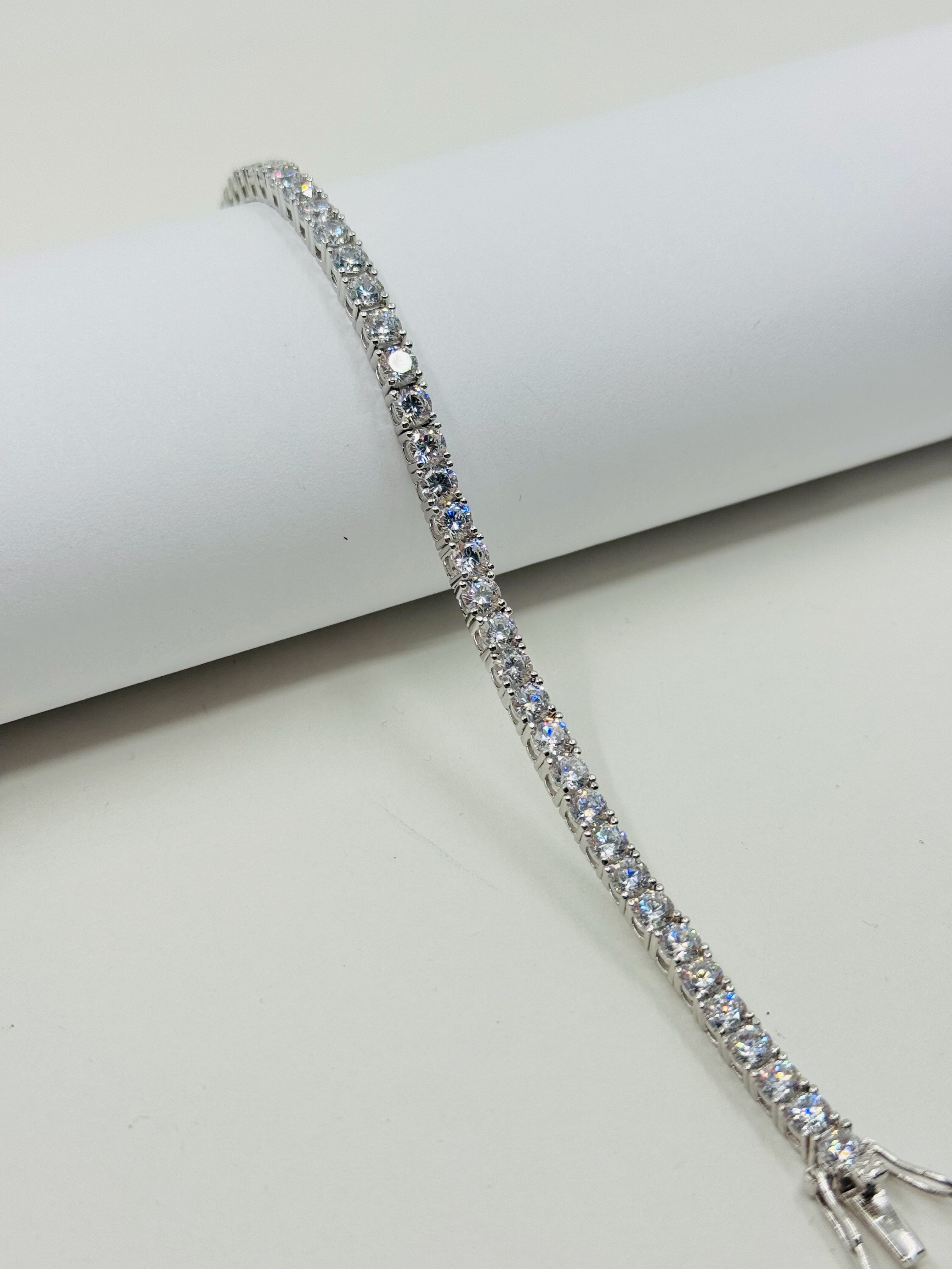 Prem. 3 mm Suyolu Bileklik